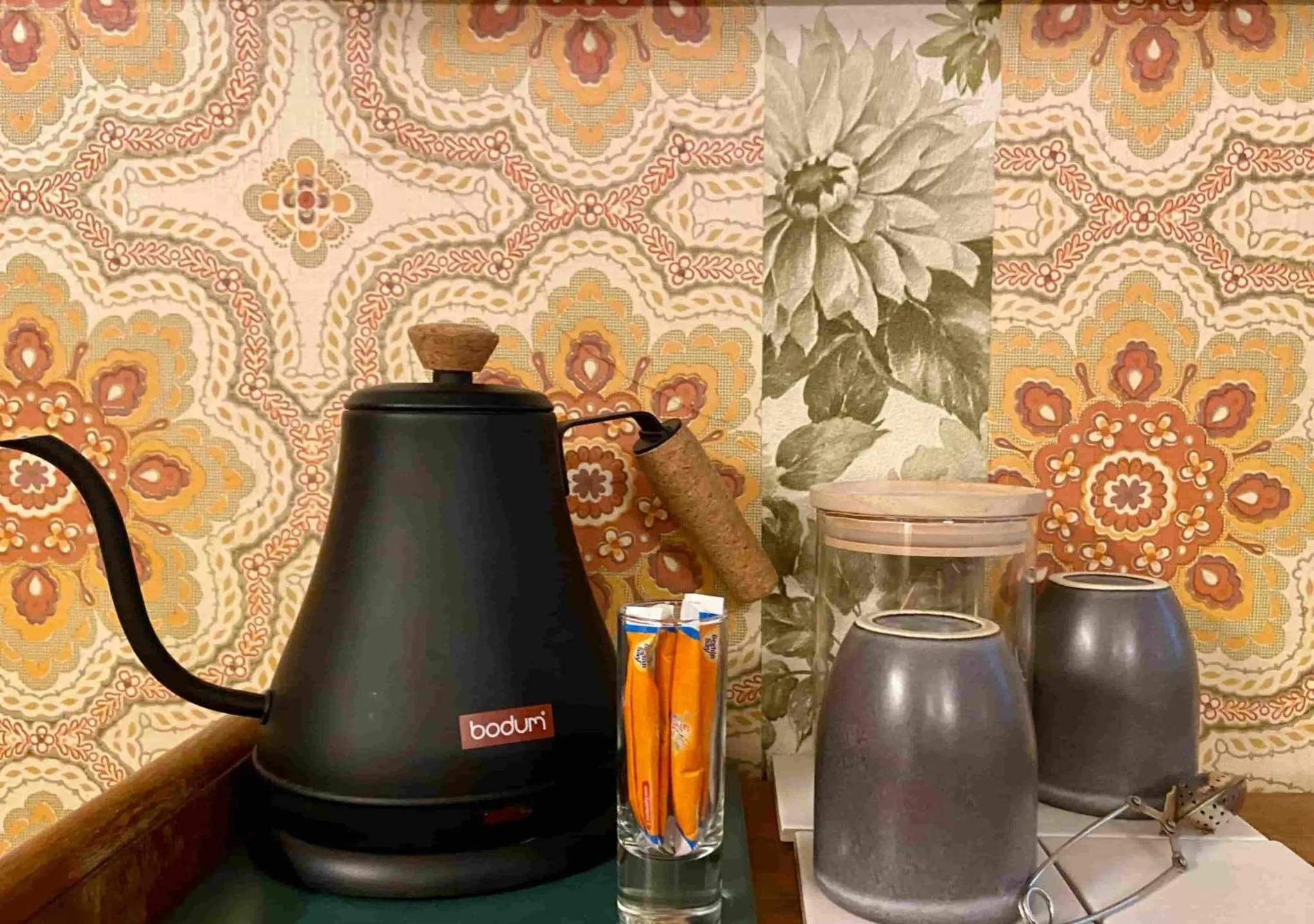 Coffee/tea facilities in Hôtel La Nouvelle République & Hammam