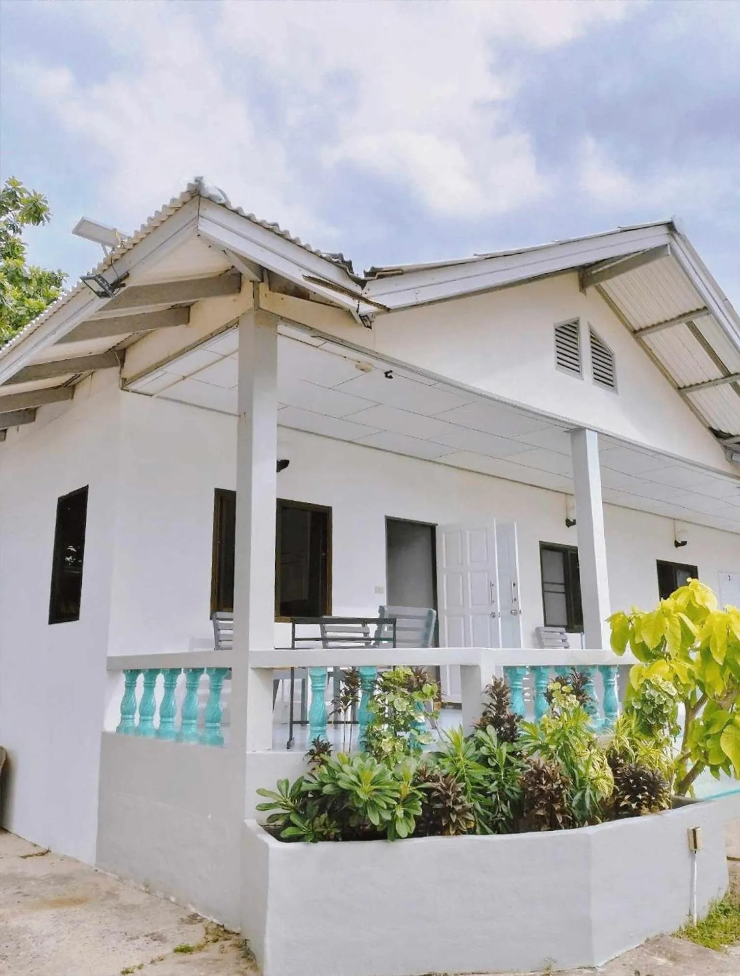 Property building in Bay Beach Resort