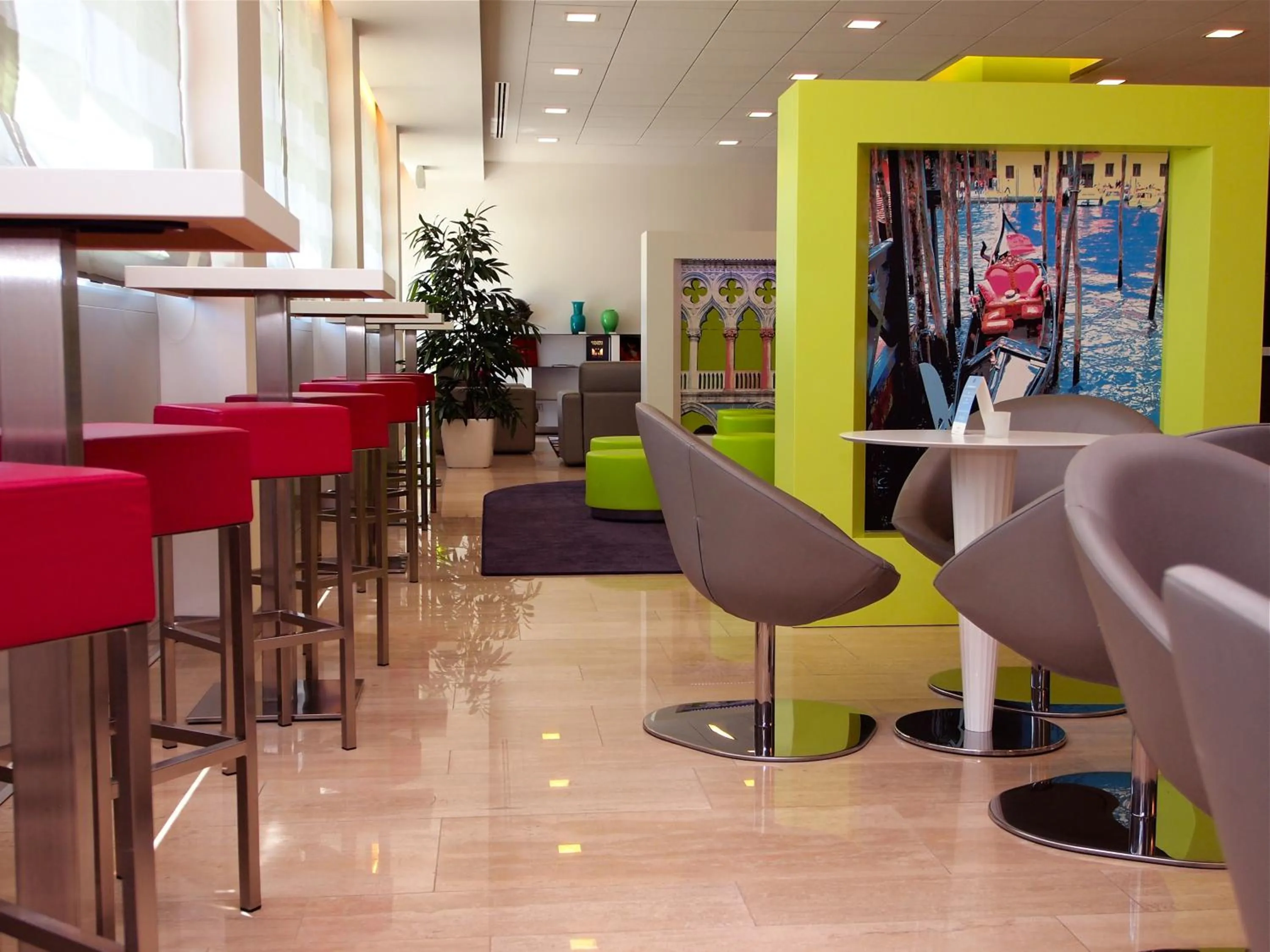 Lounge or bar in Hotel Mercure Venezia-Marghera