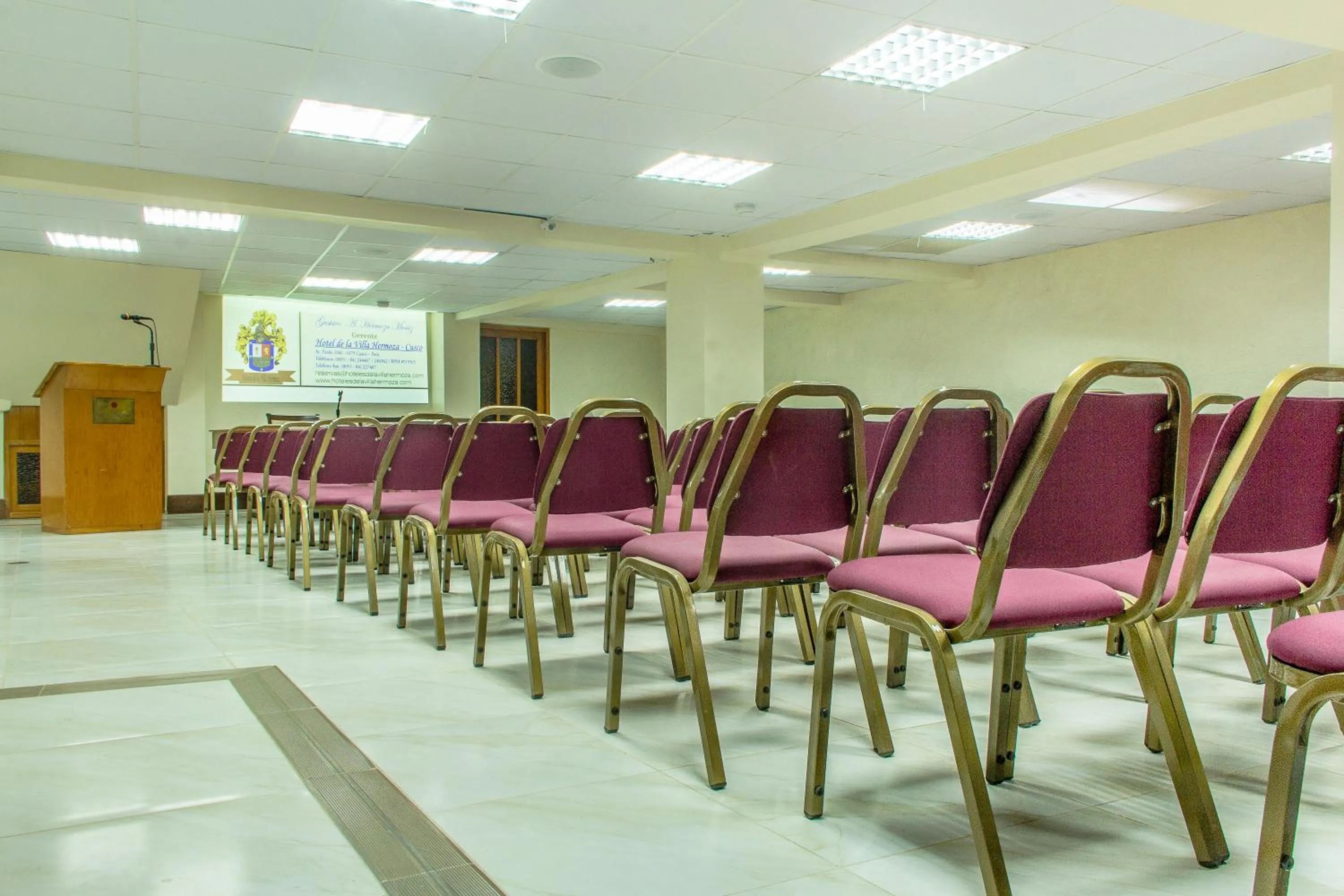 Business facilities in Hotel De la Villa Hermoza