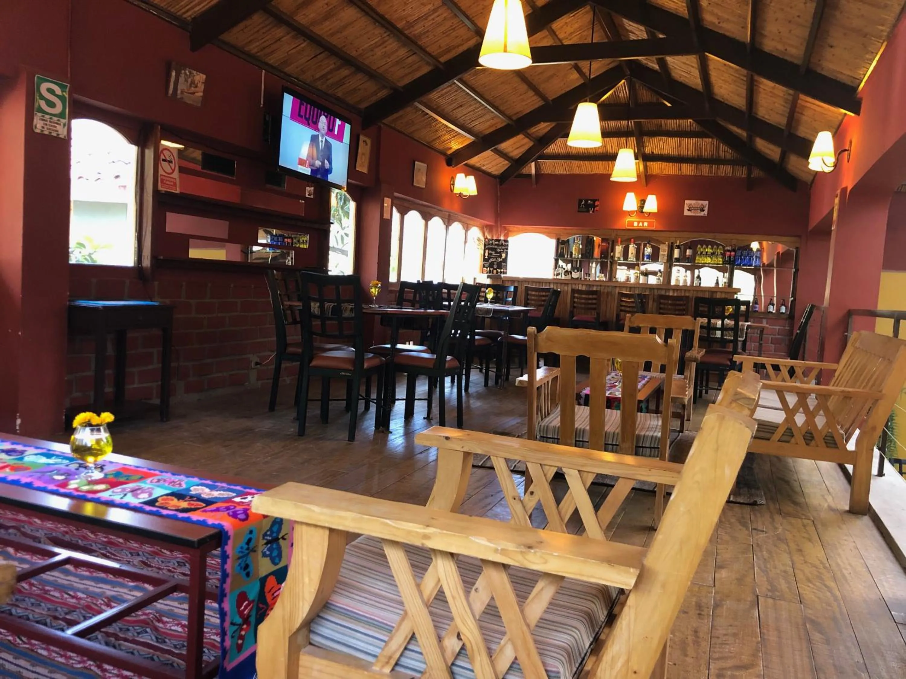 Lounge or bar in Hotel Pisonay Pueblo