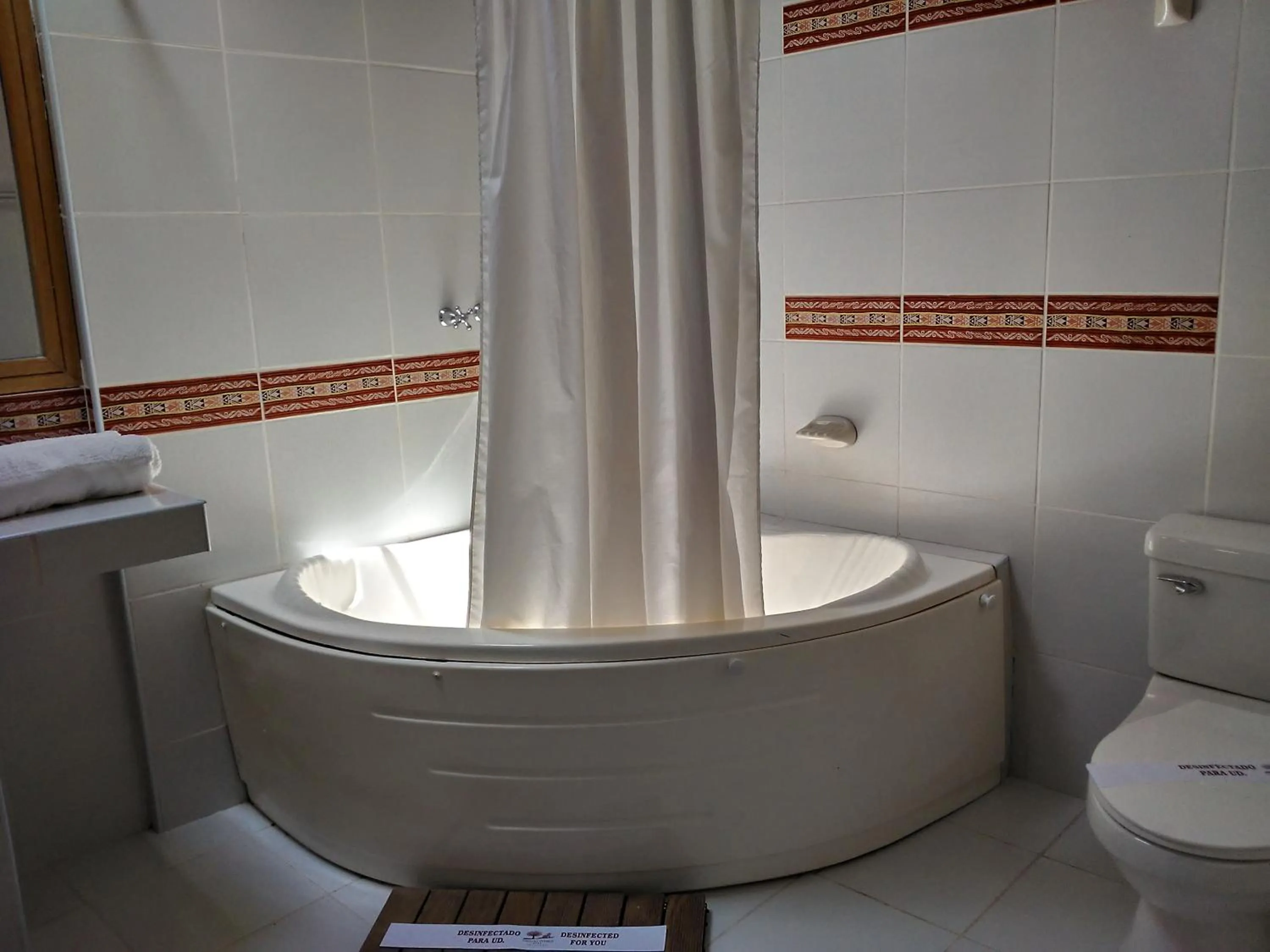 Bath in Hotel Pisonay Pueblo