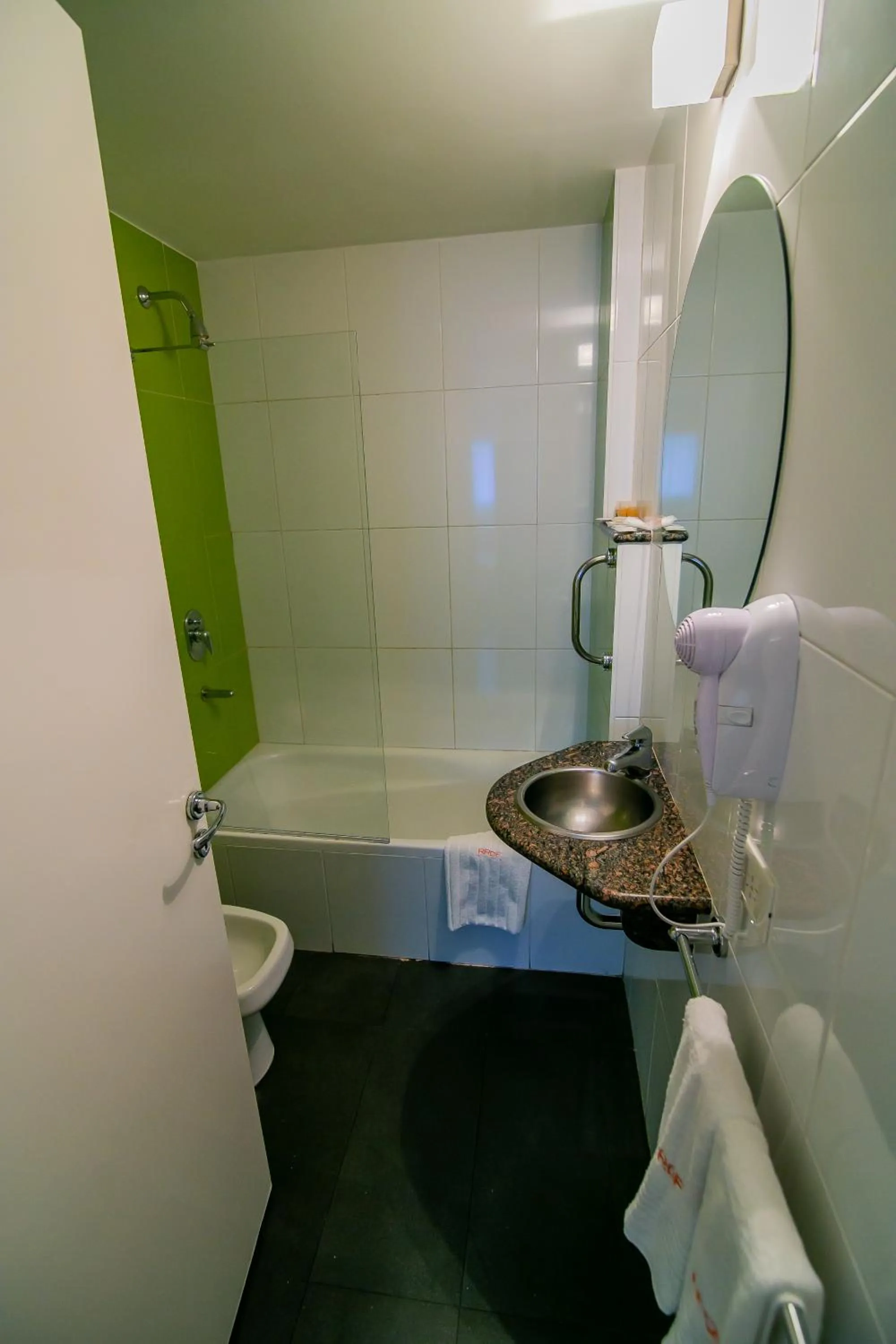 Bathroom in Roberta Rosa De Fontana Suites