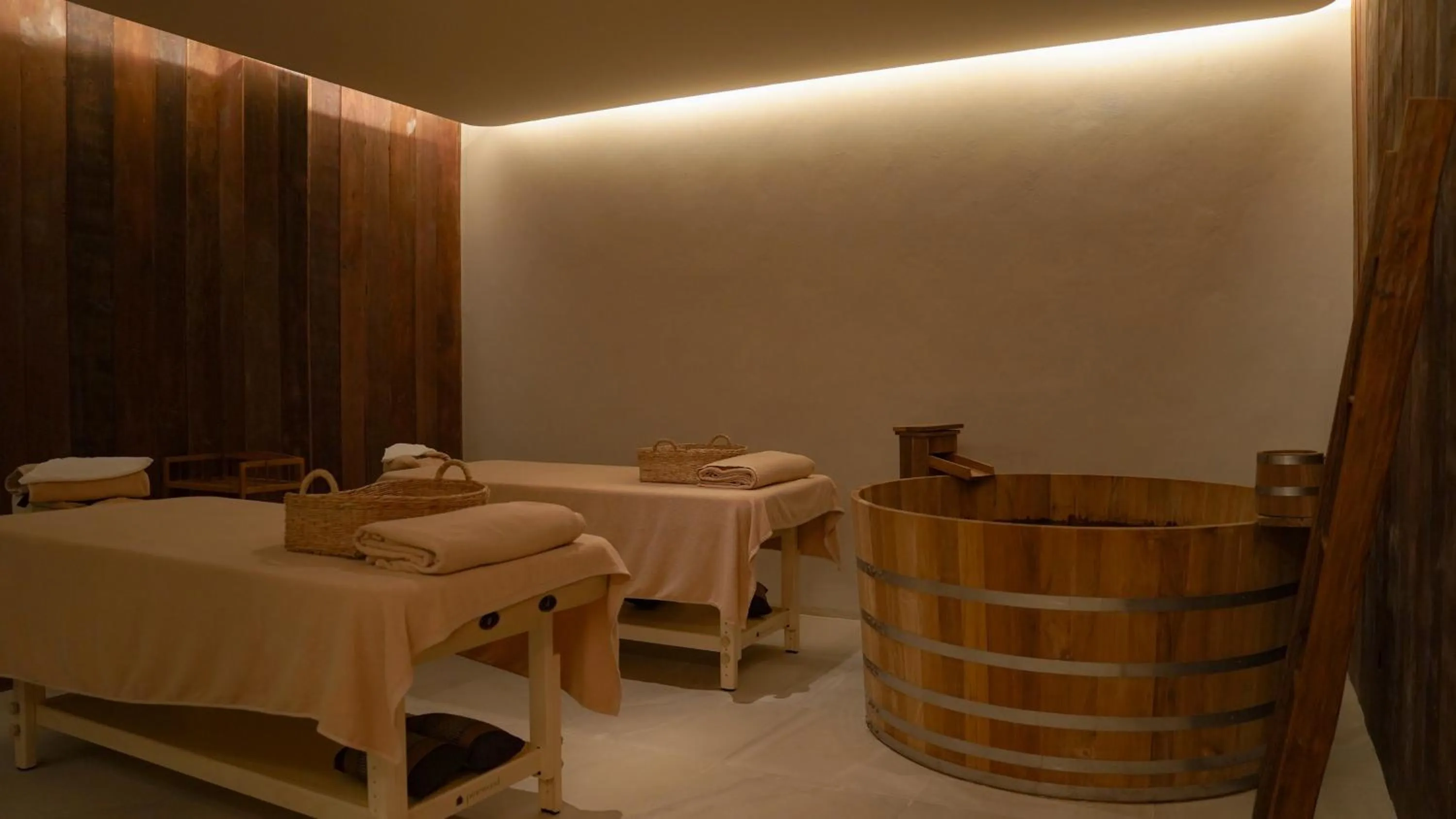 Massage in Sugar Marina Hotel - FASHION - Kata Beach