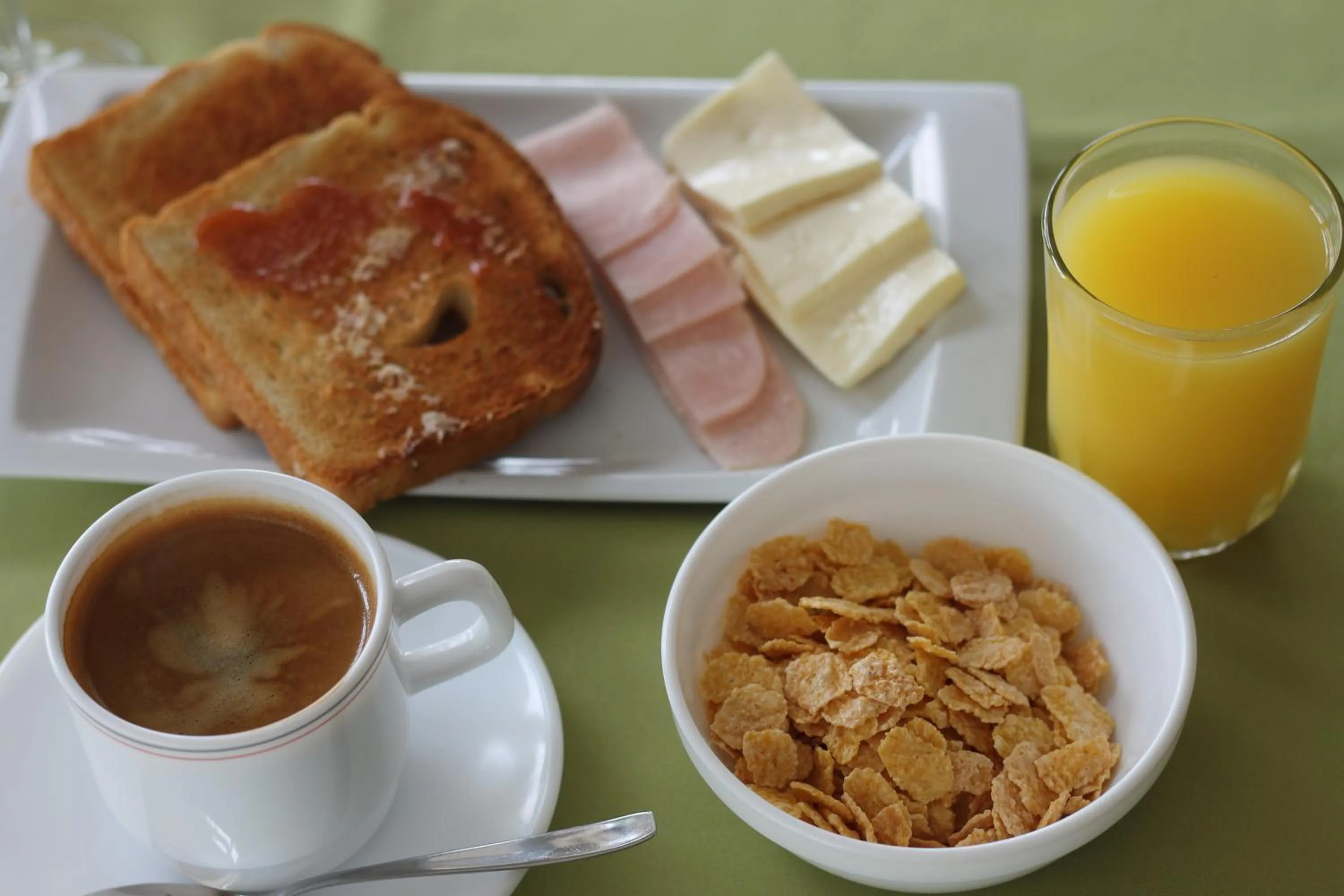 Meals in Hotel Ramada