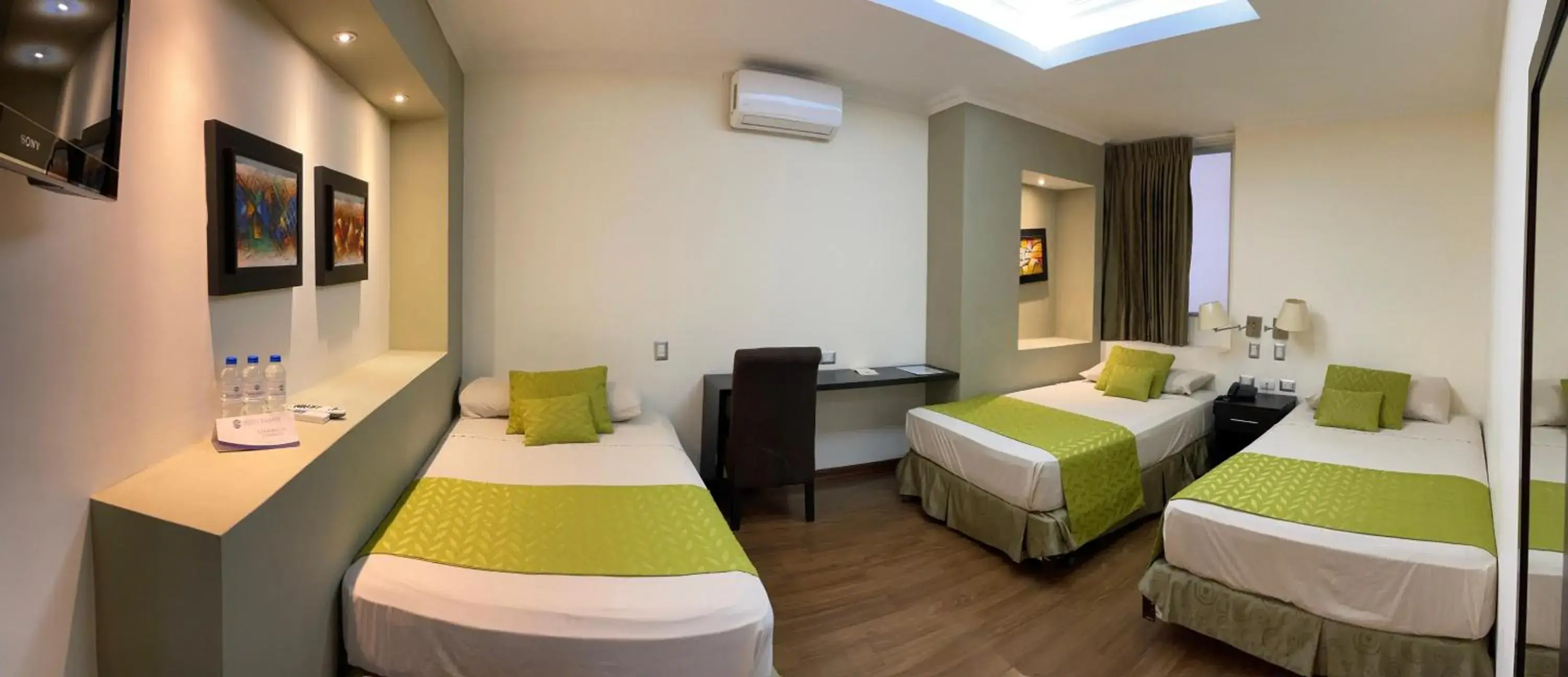 Superior Triple Room in Hotel Ramada Superior Triple Room in Hotel Ramada