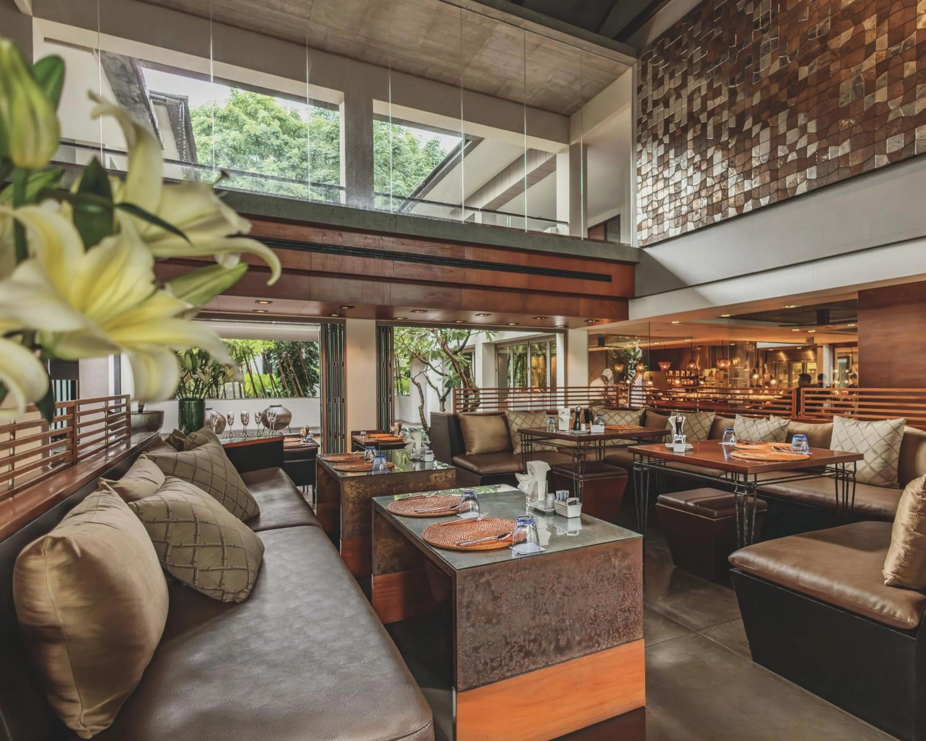 Restaurant/places to eat in Twinpalms Surin Beach Phuket