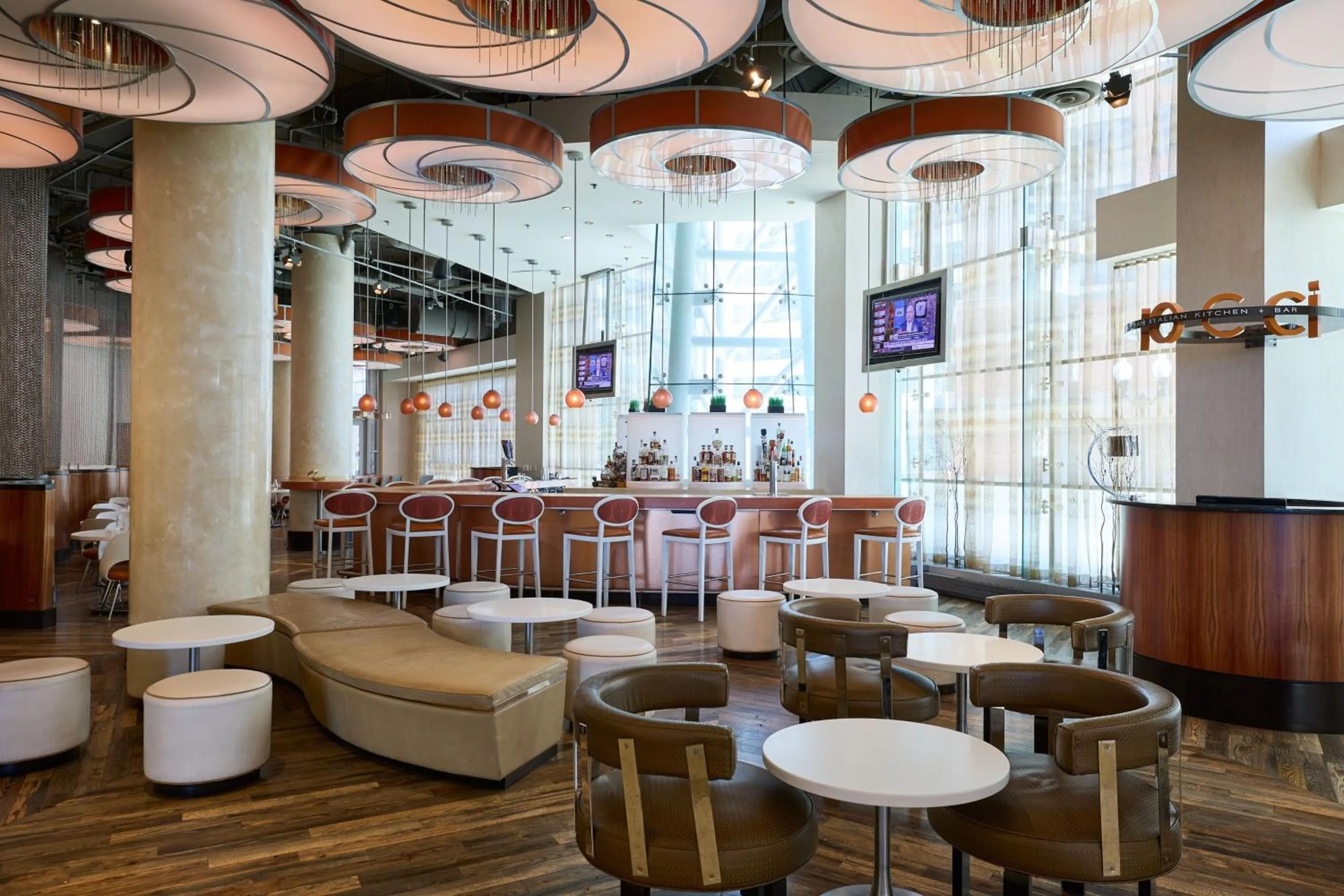 Restaurant/places to eat in Residence Inn Arlington Capital View