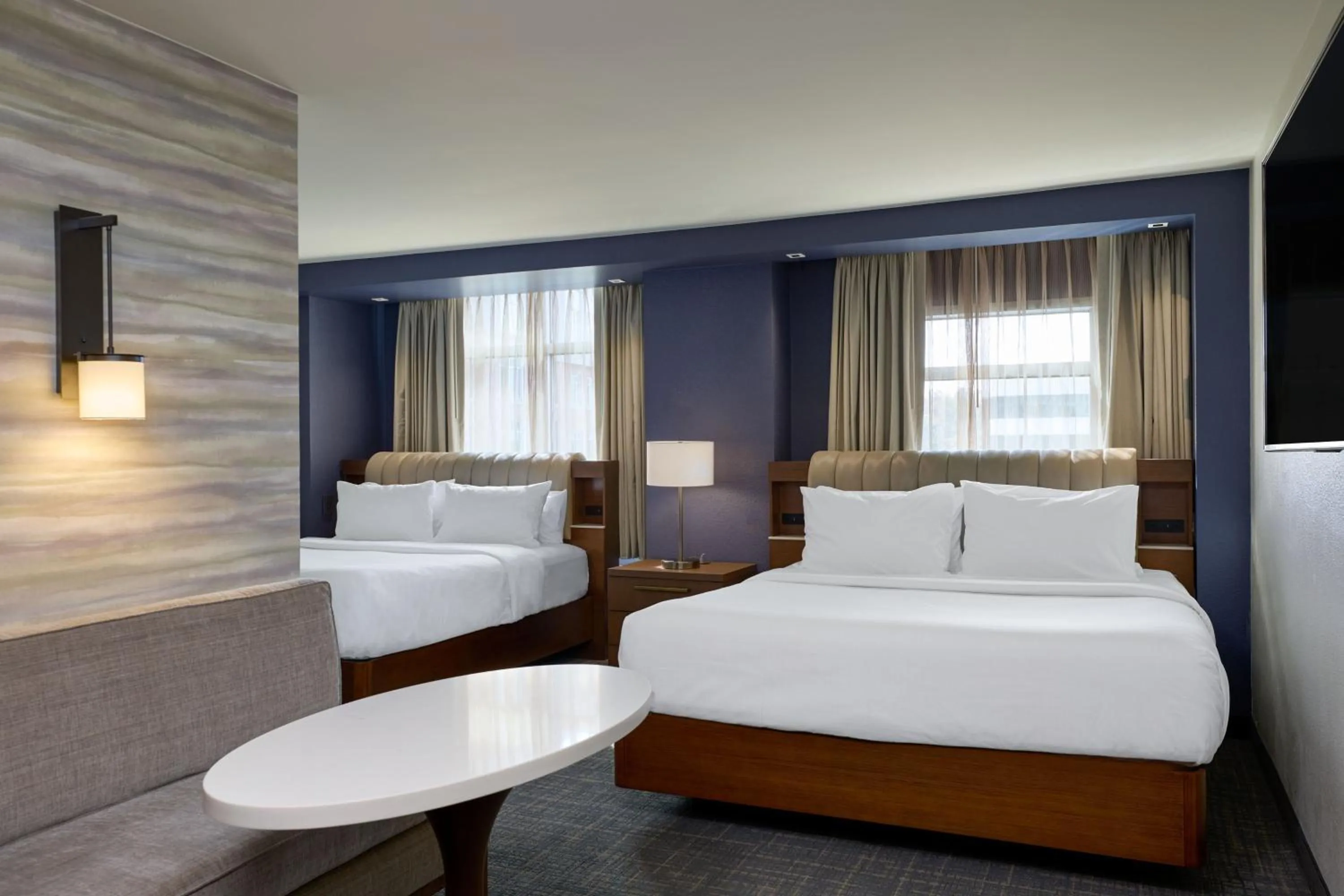 Bedroom, Bed in Residence Inn Arlington Capital View