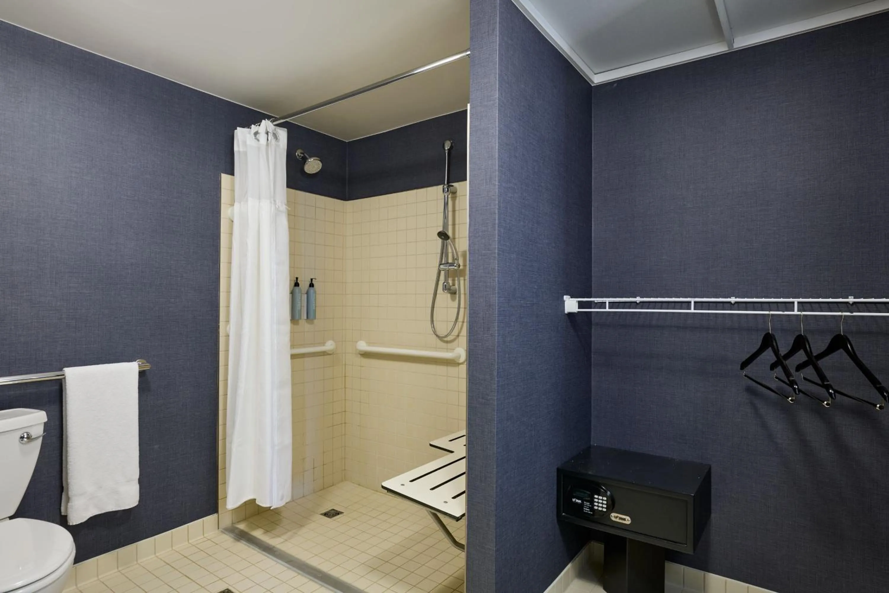 Bathroom in Residence Inn Arlington Capital View