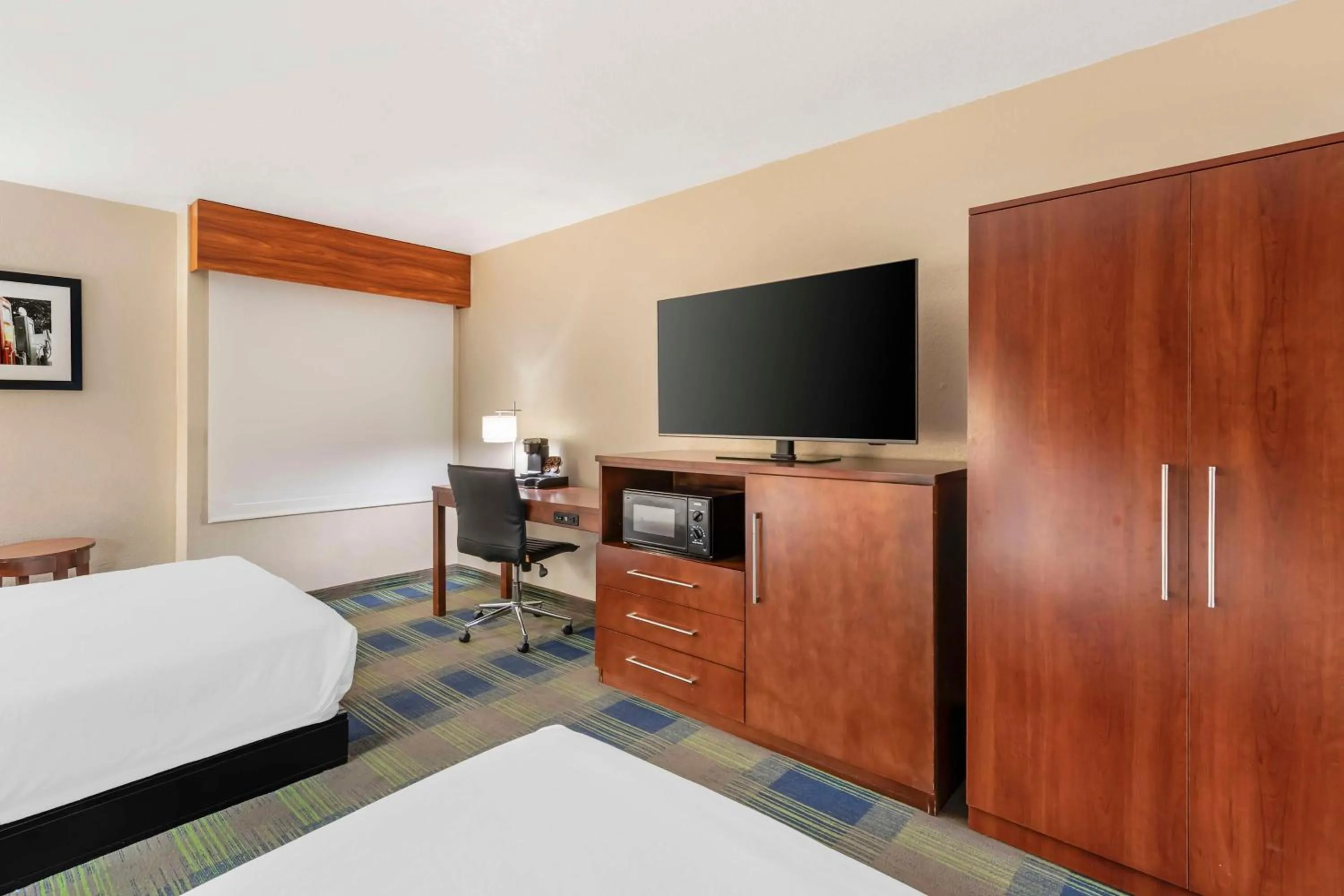 Bedroom, Bed in Best Western Plus Heritage Inn Ontario Rancho Cucamonga