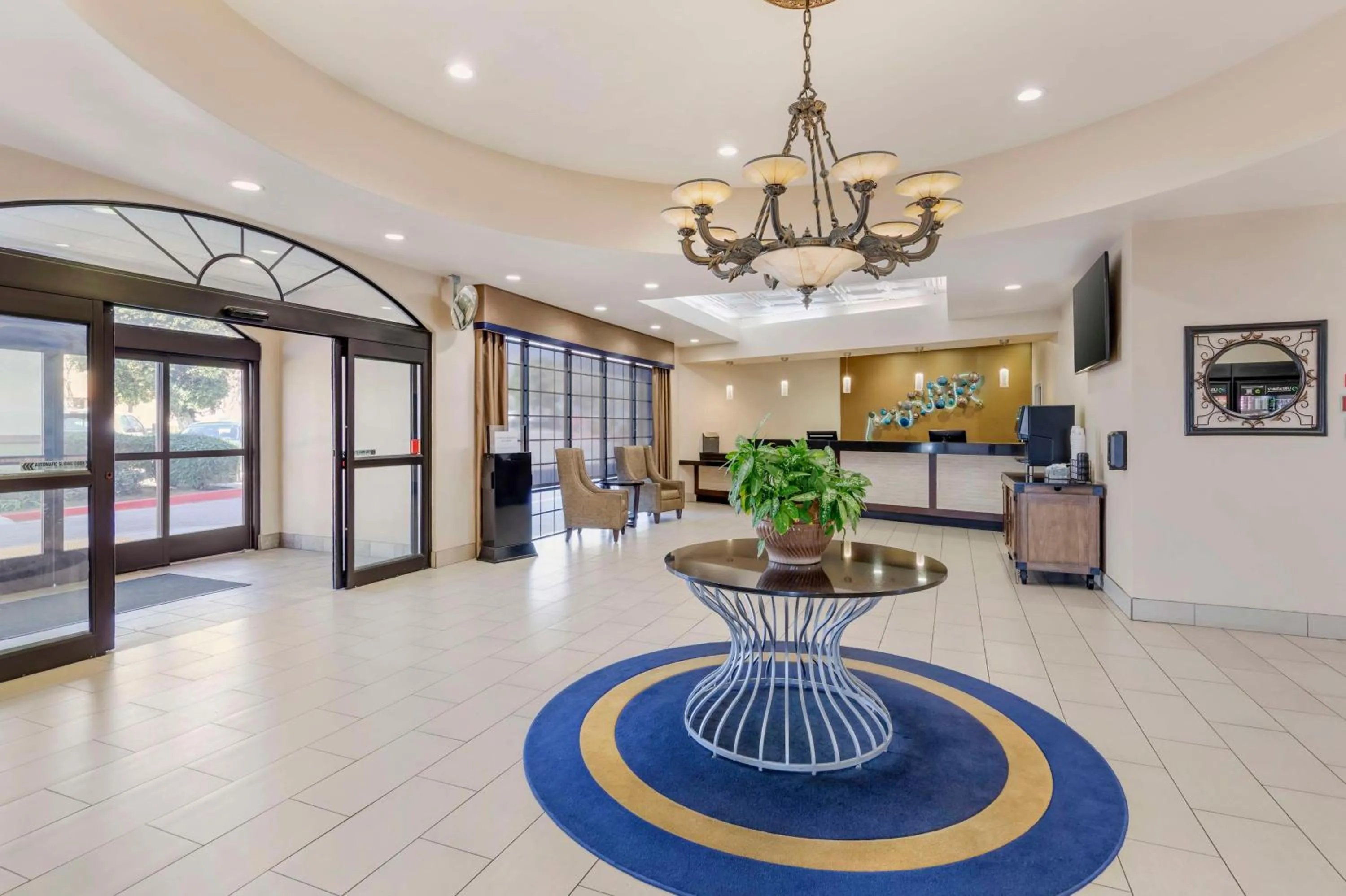 Lobby or reception in Best Western Plus Heritage Inn Ontario Rancho Cucamonga