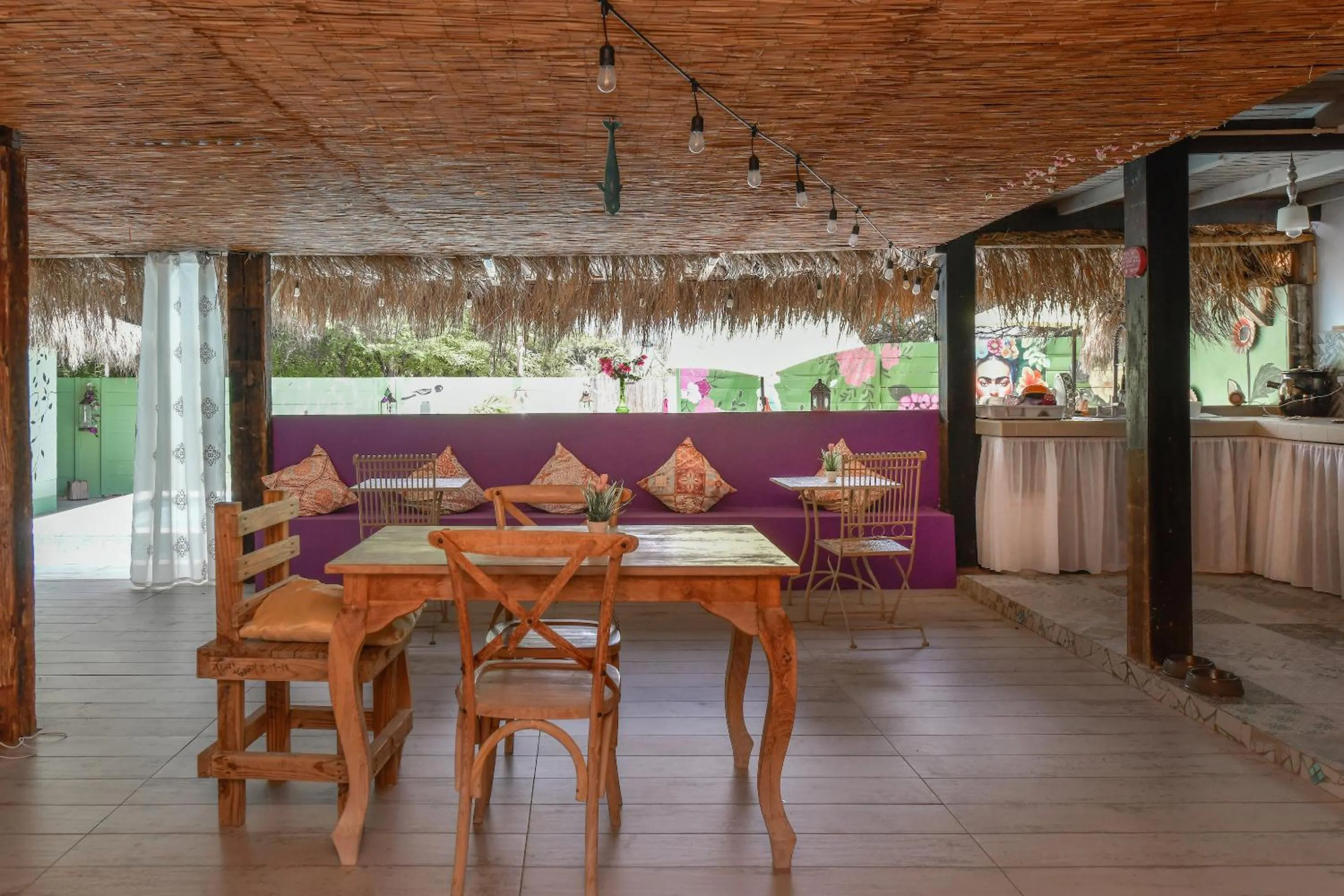 Restaurant/places to eat in Mammaloe