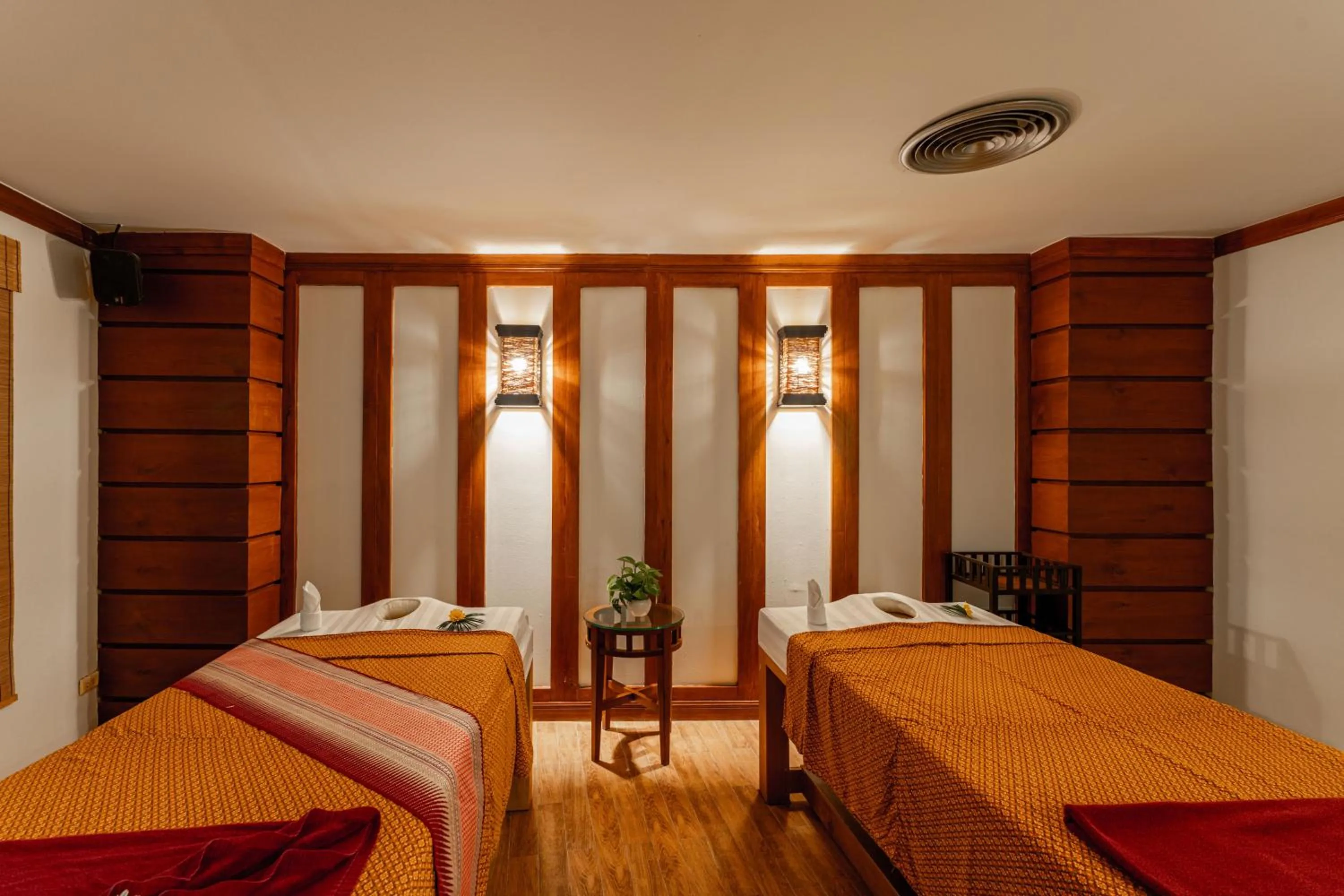 Spa and wellness centre/facilities, Bed in The Royal Paradise Hotel & Spa