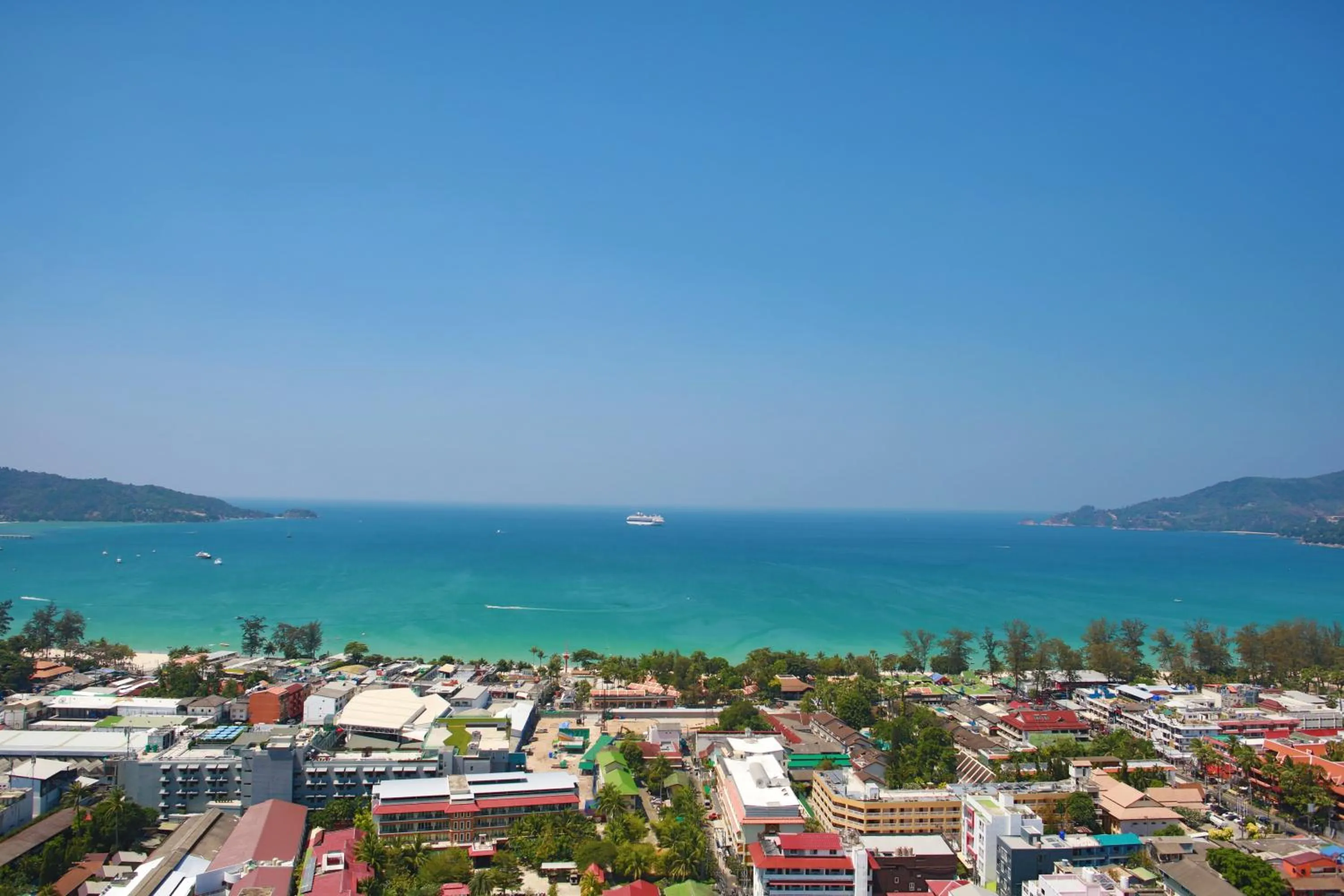 Day in The Royal Paradise Hotel & Spa