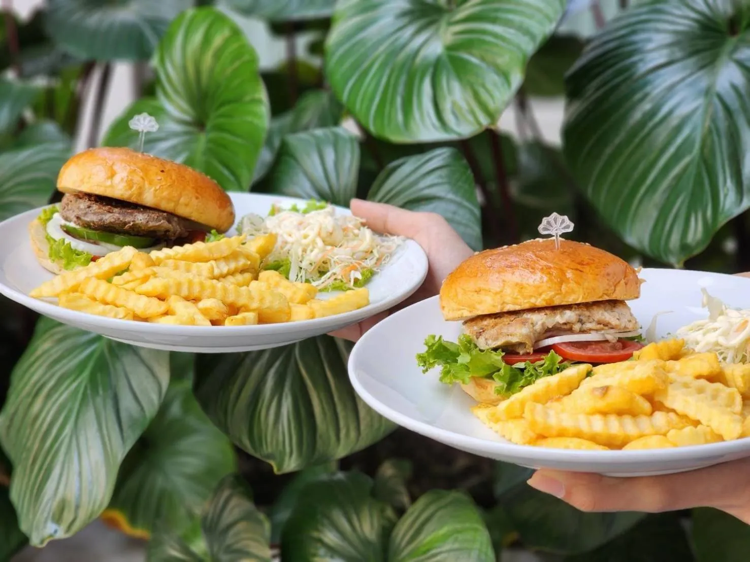 Food and drinks in The Royal Paradise Hotel & Spa