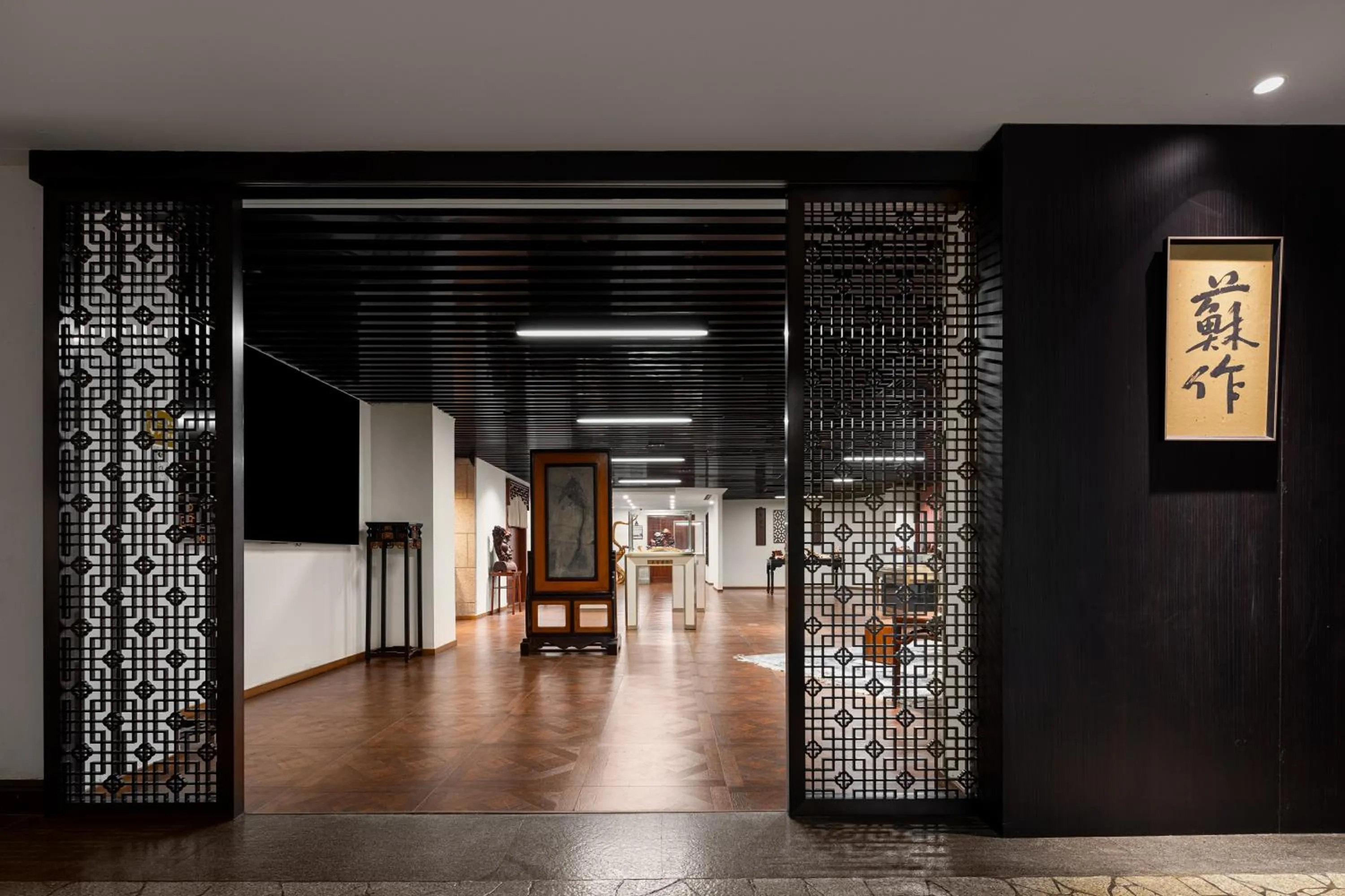 On-site shops in Pan Pacific Suzhou -Including unlimited access to the 4A-level Panmen Scenic Area