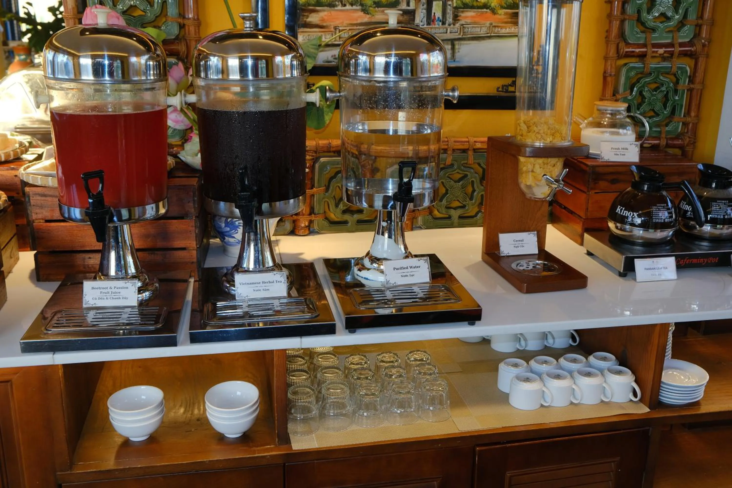 Restaurant/places to eat in Duc Vuong Saigon Hotel - Bui Vien