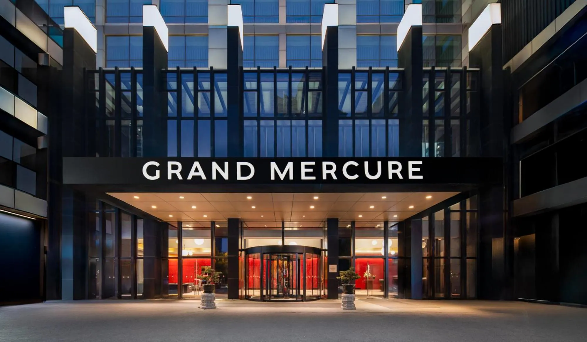 Property building in Grand Mercure Shanghai Century Park
