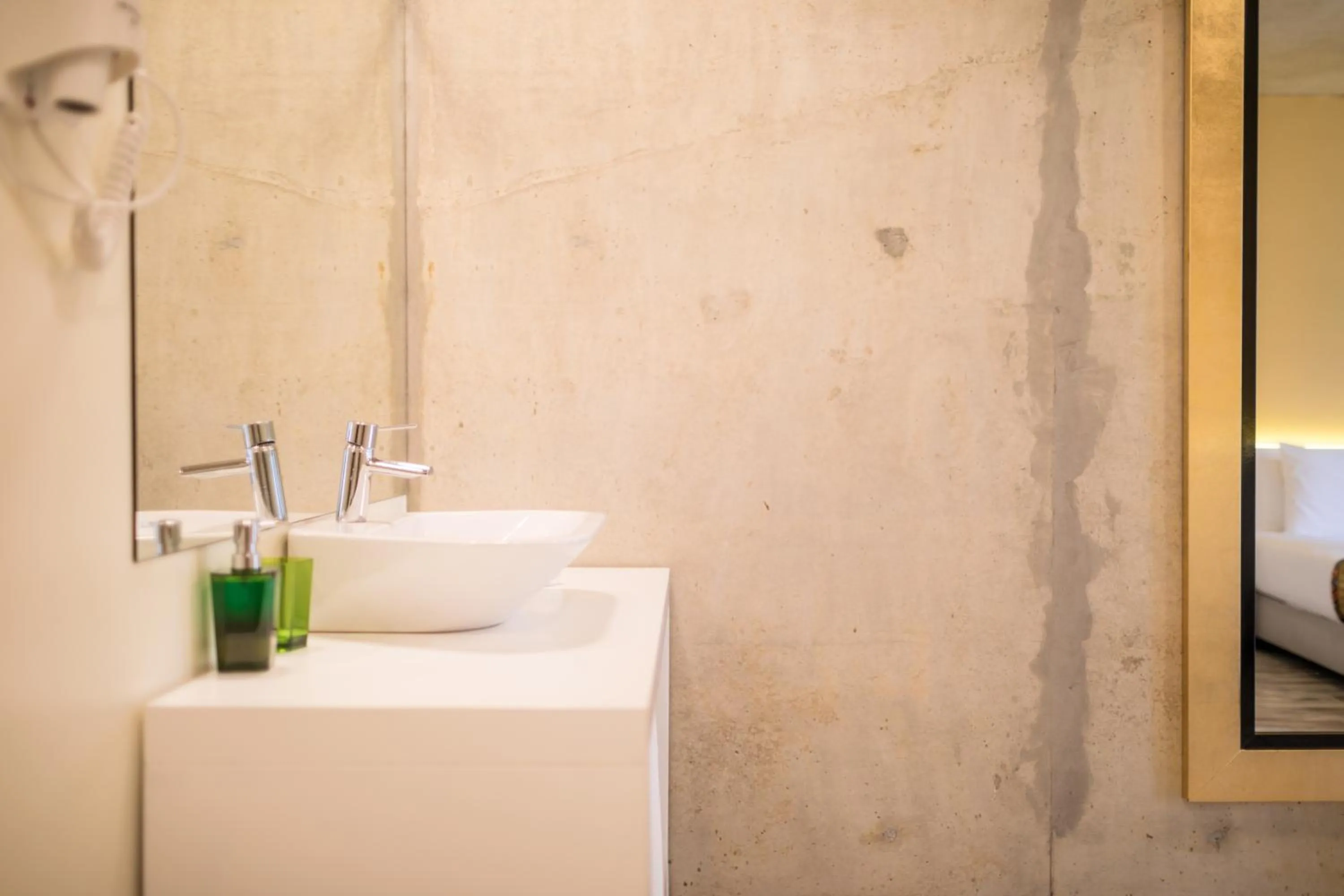 Bathroom in Roça Santo António Ecolodge
