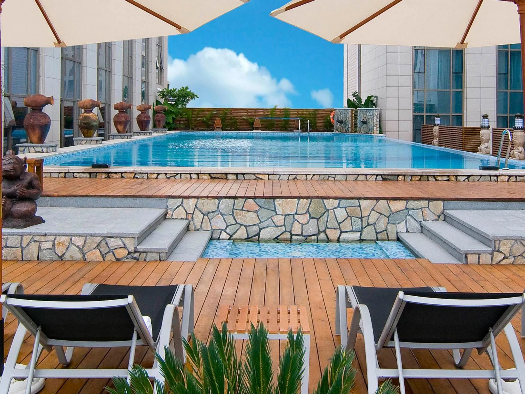 Property building in Marco Polo Jin Jiang