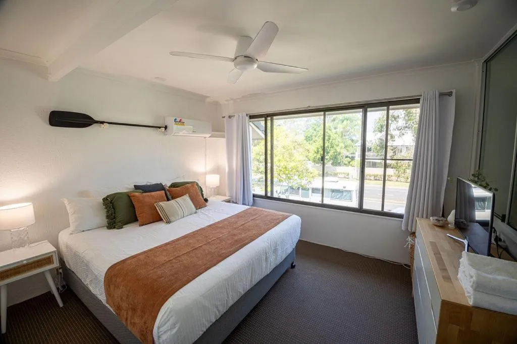 Bed in Nautilus Noosa Resort