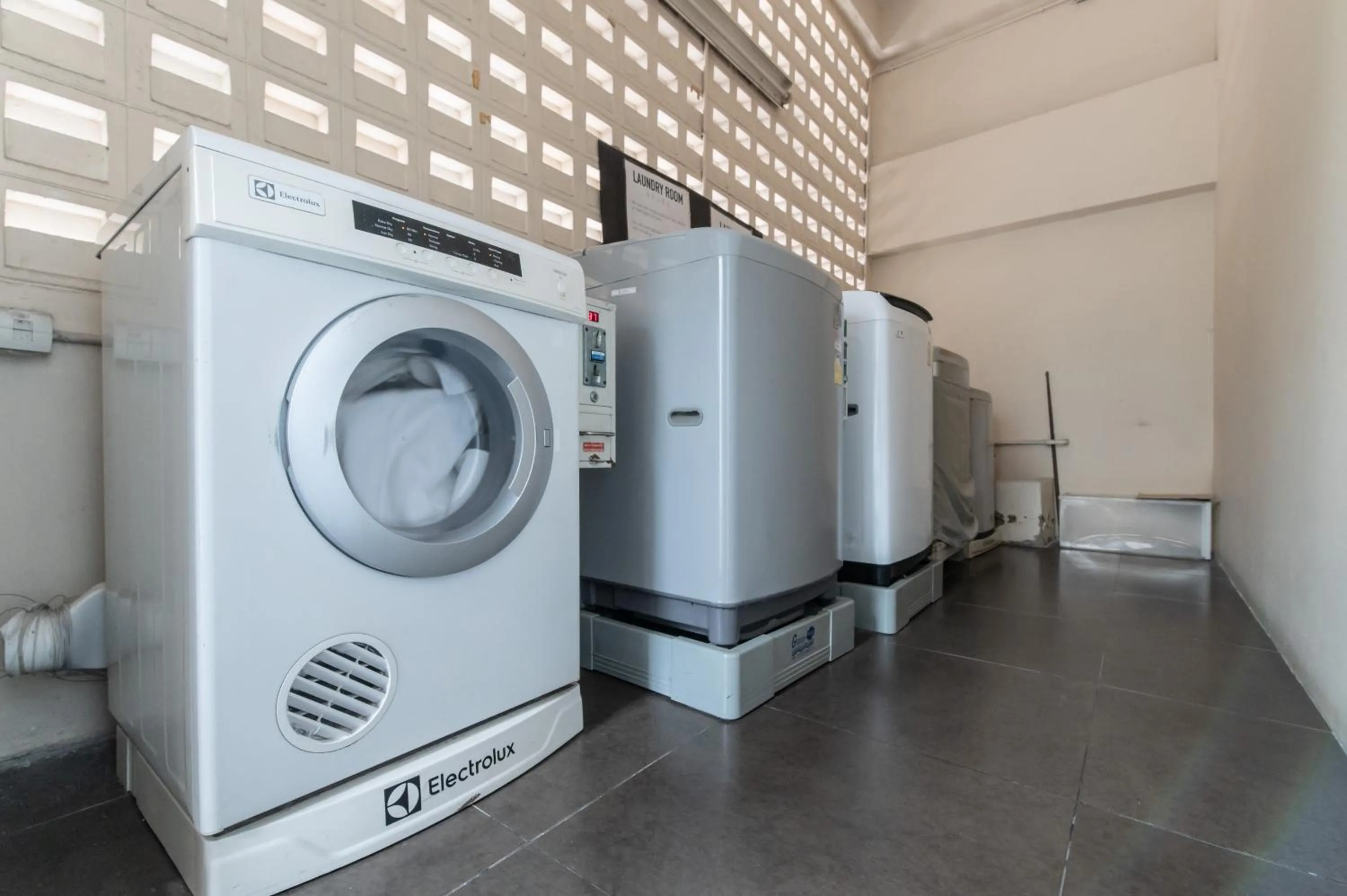 laundry in Admiral Premier Bangkok