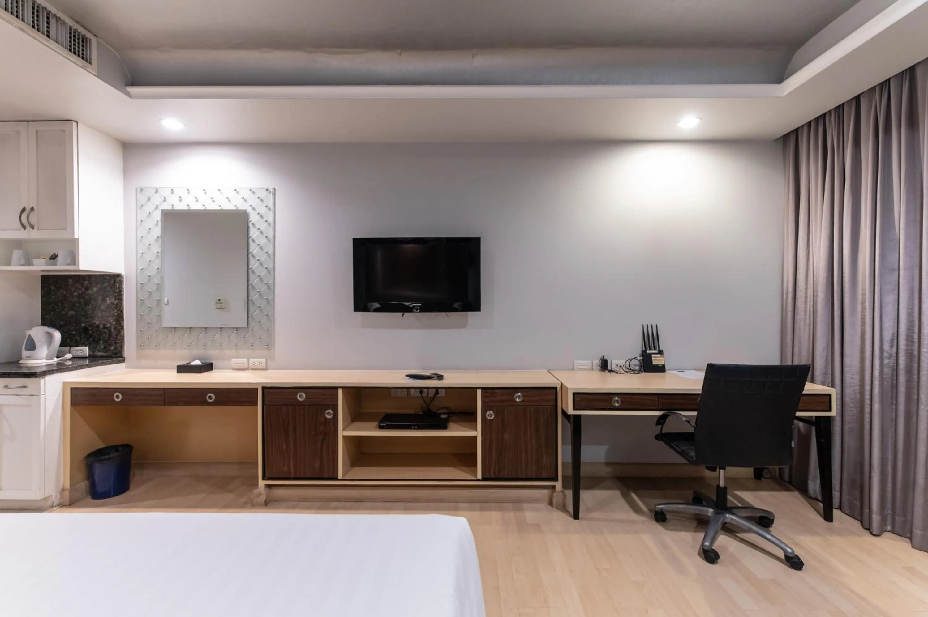 Bed in Admiral Premier Bangkok