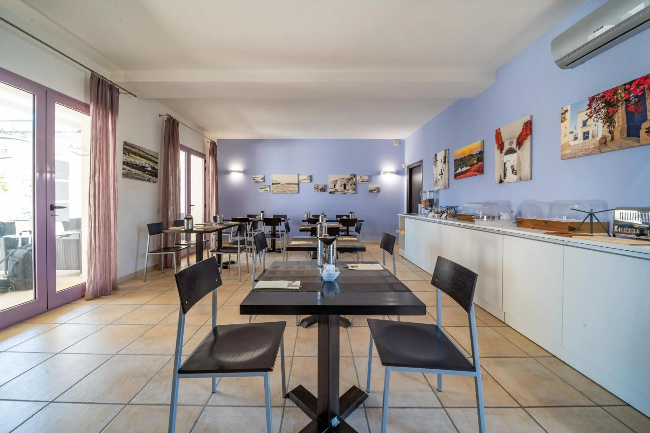 Lounge or bar in Corte dei Melograni Hotel Resort