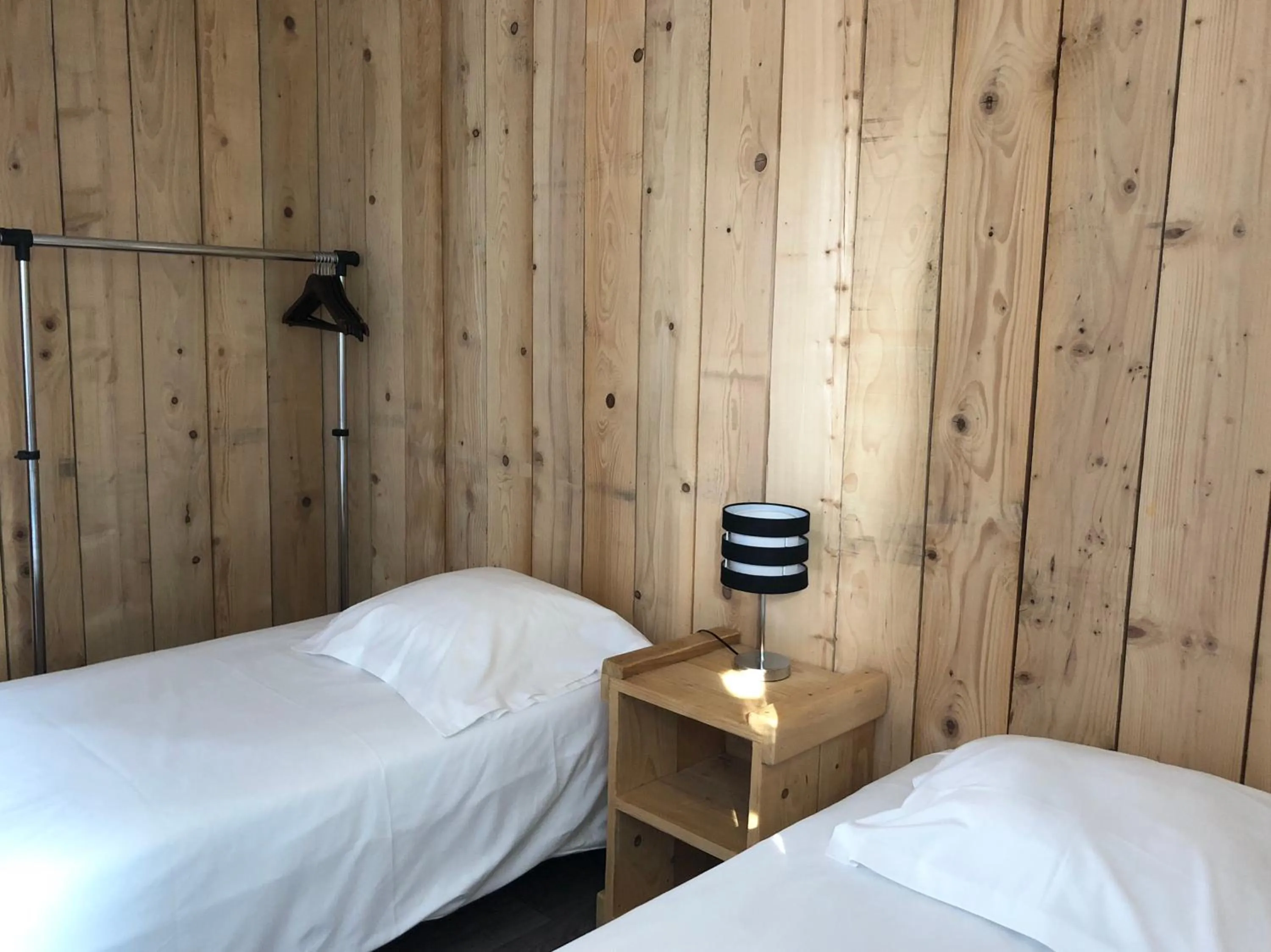 Balcony/Terrace, Bed in Le Pavillon Bleu