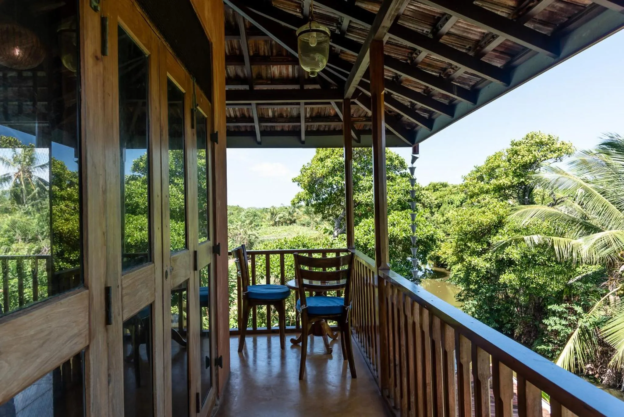 Patio in D Canal House