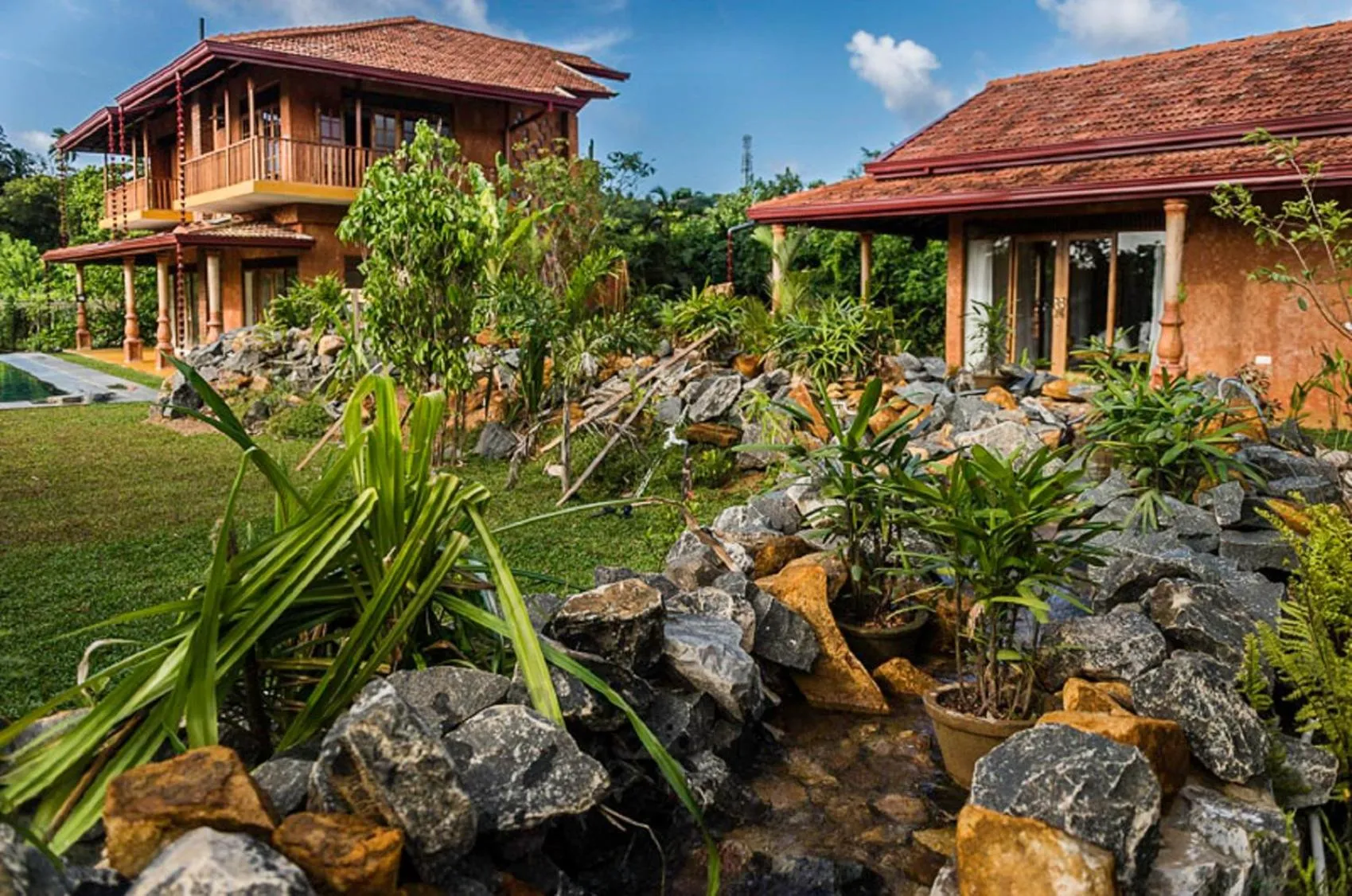 Garden in D Canal House