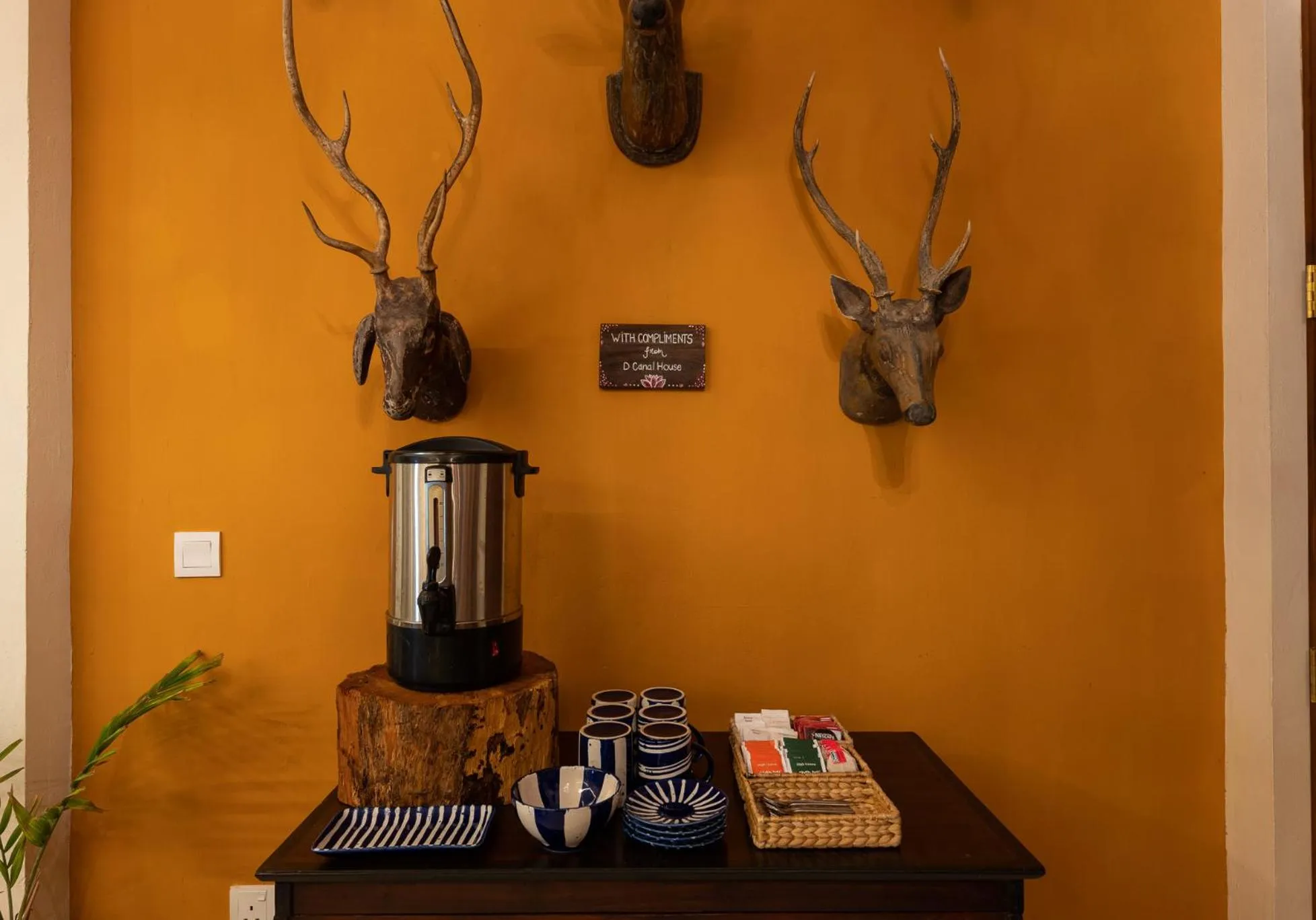 Coffee/tea facilities in D Canal House