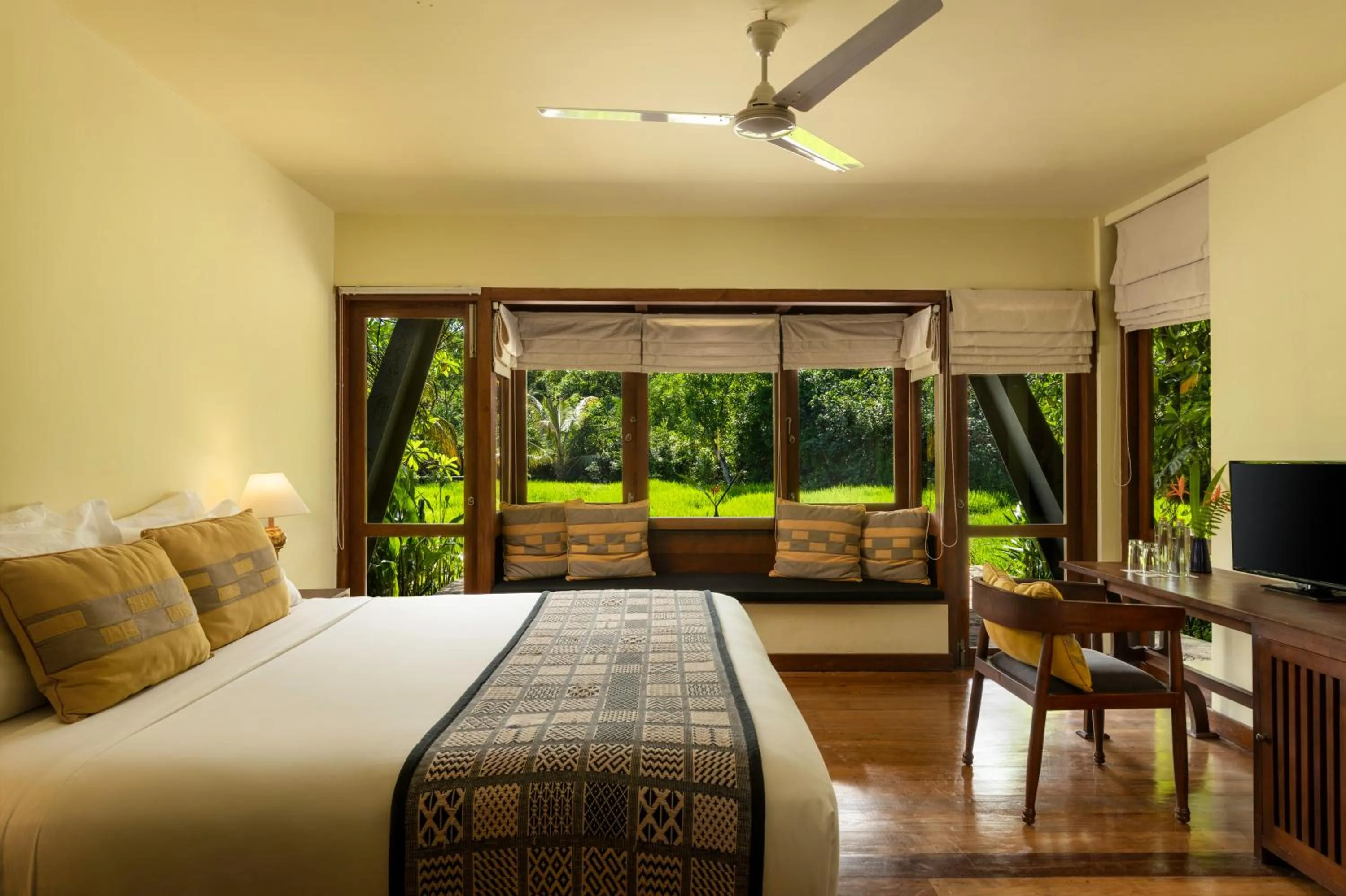 Bed in Jetwing Kurulubedda - Adults Only