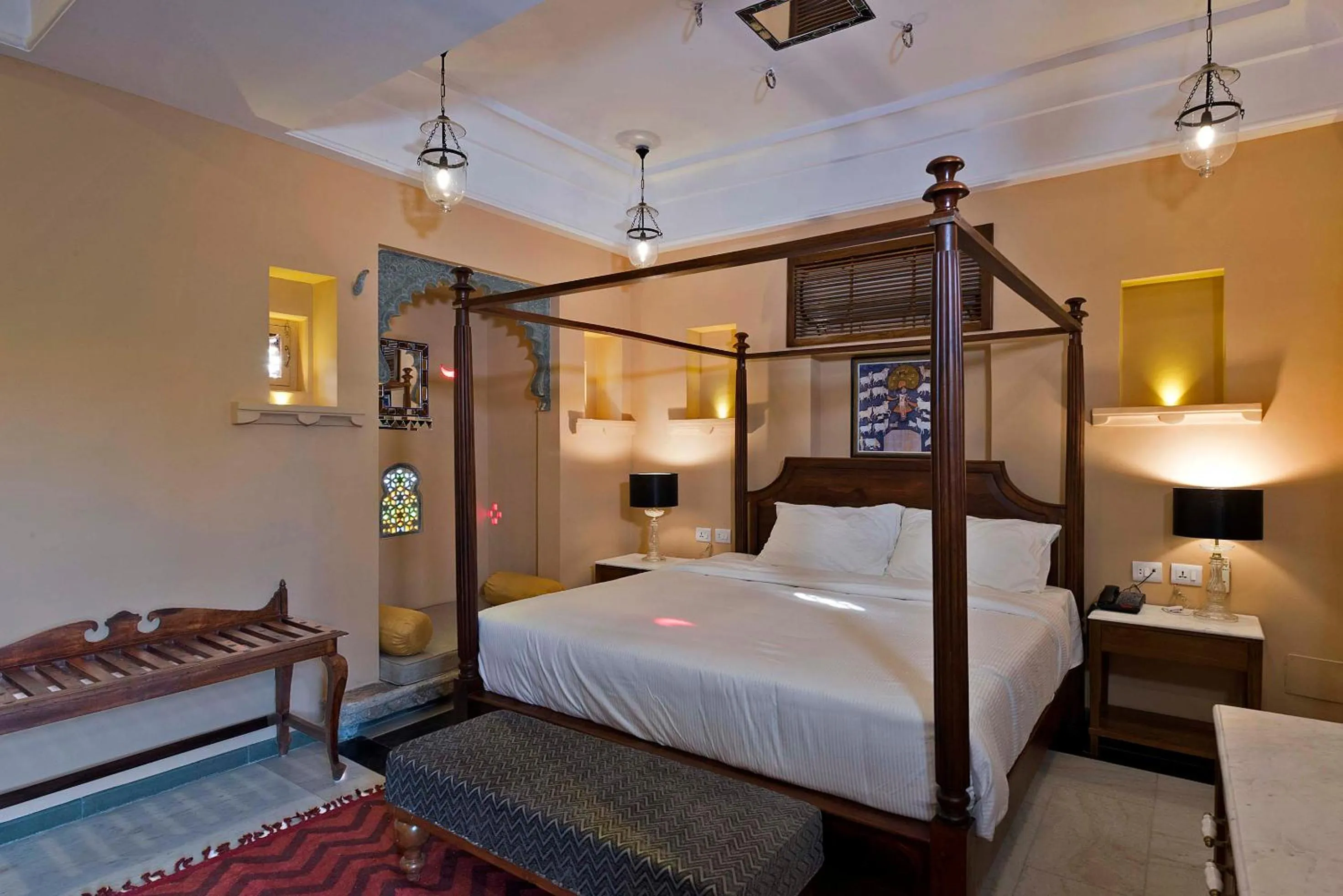 Photo of the whole room, Bed in Gogunda Palace