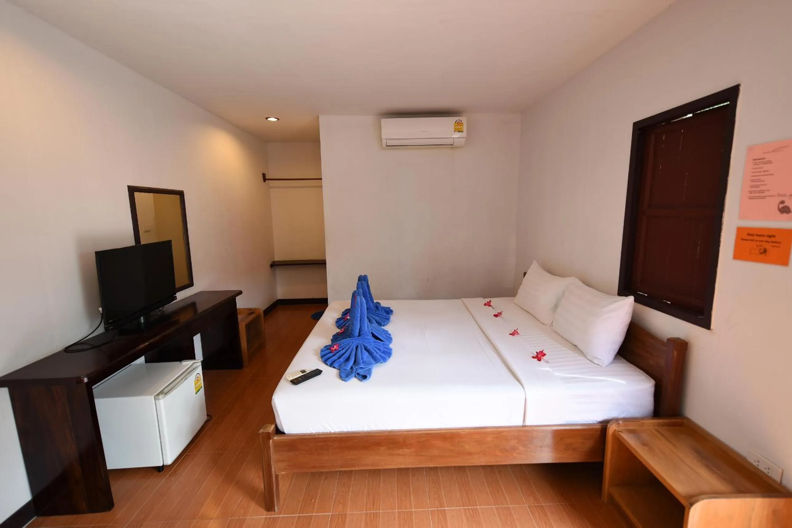 Bedroom, Bed in Phi Phi Twin Palms Bungalow