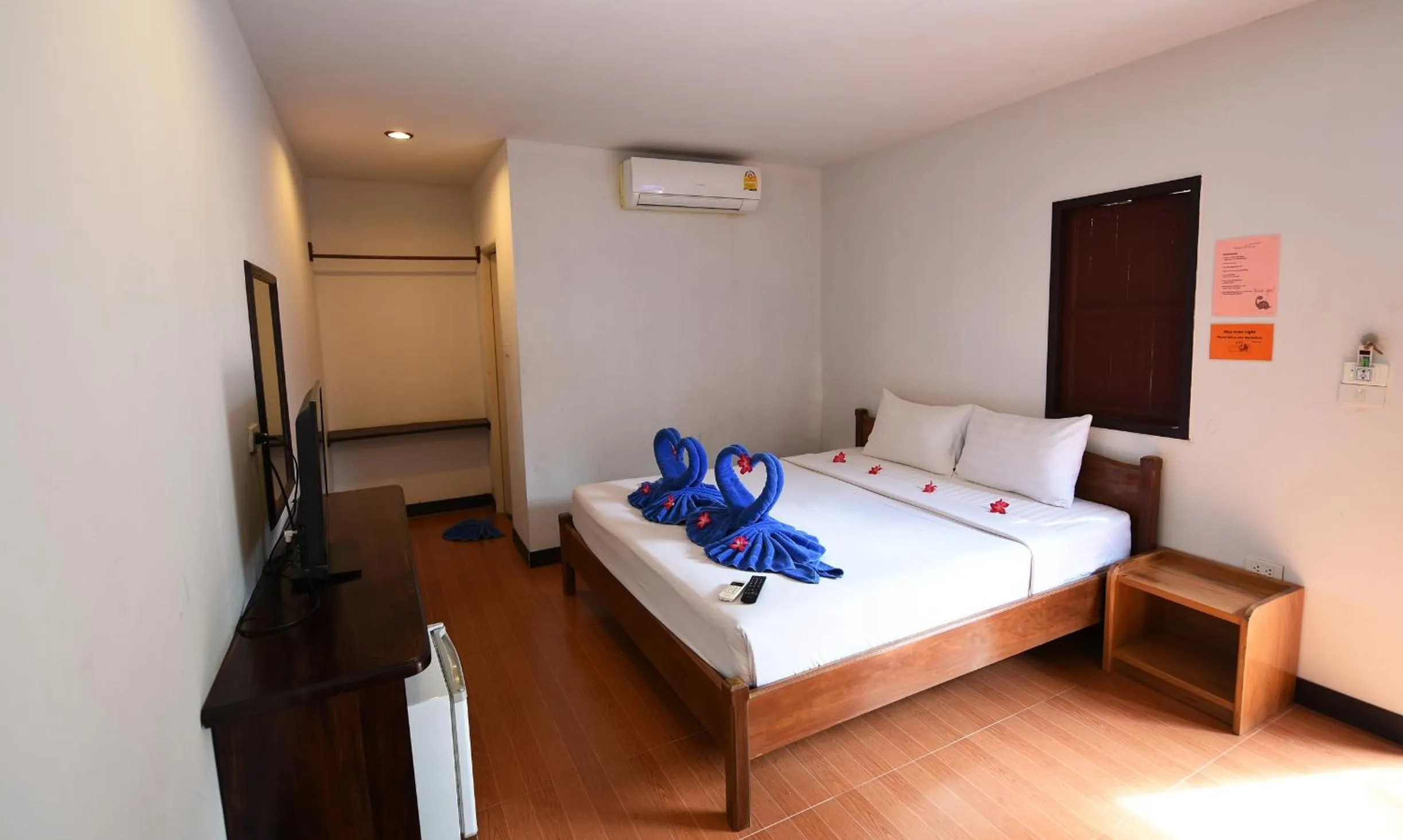 Bed in Phi Phi Twin Palms Bungalow