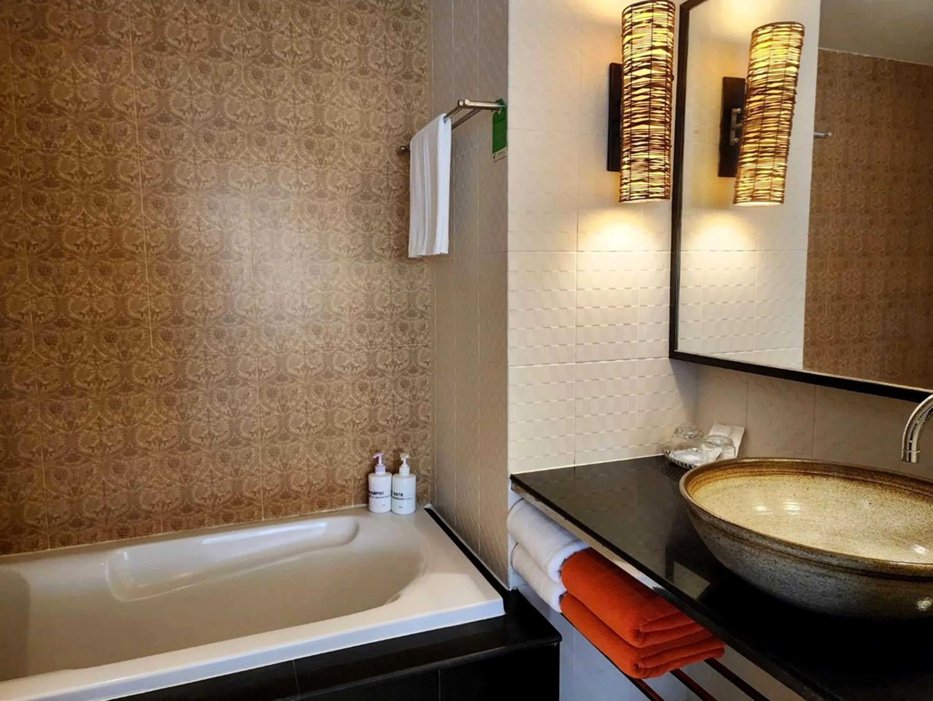 Bathroom in Diamond Cottage Resort & Spa