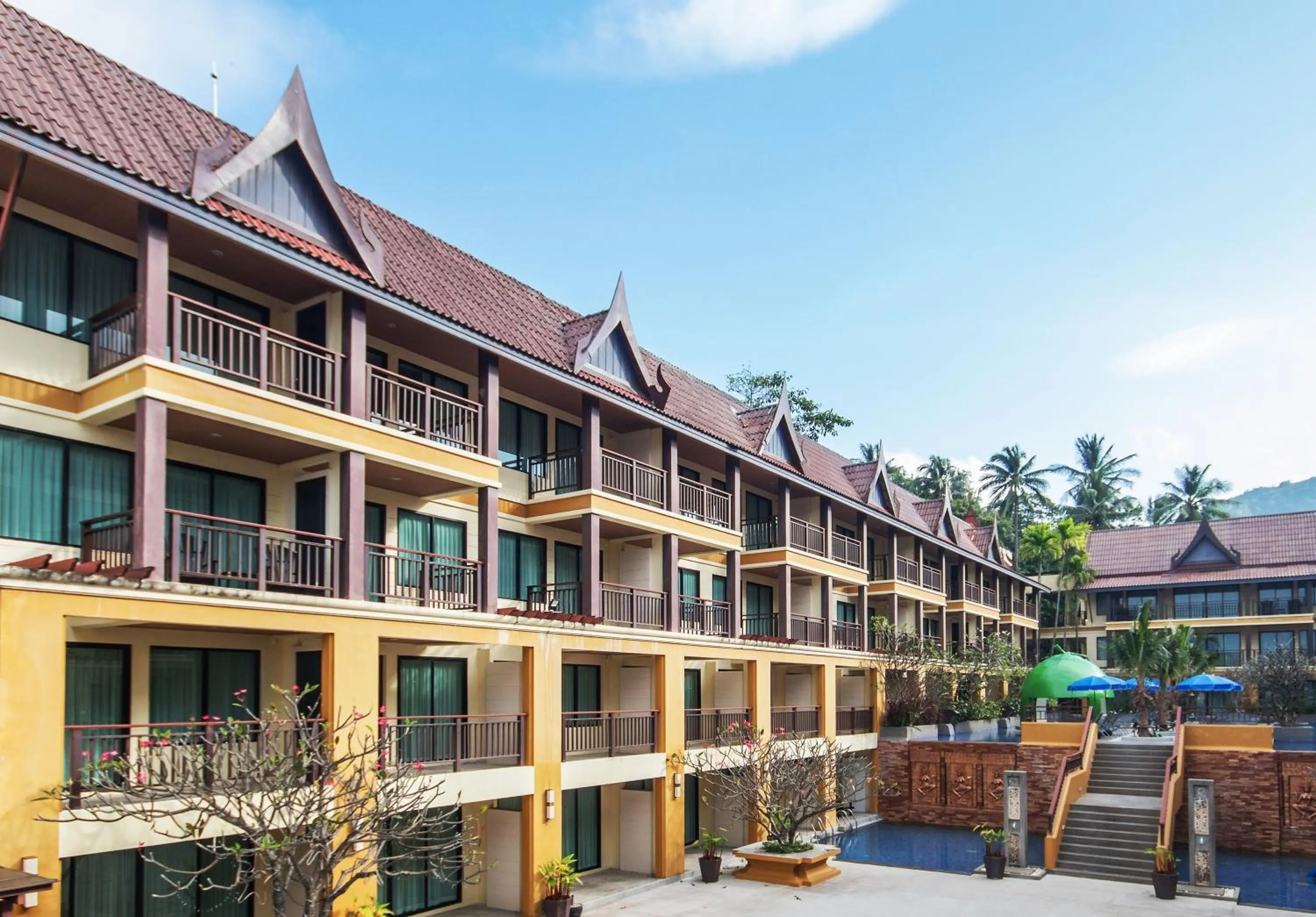 Property building in Diamond Cottage Resort & Spa