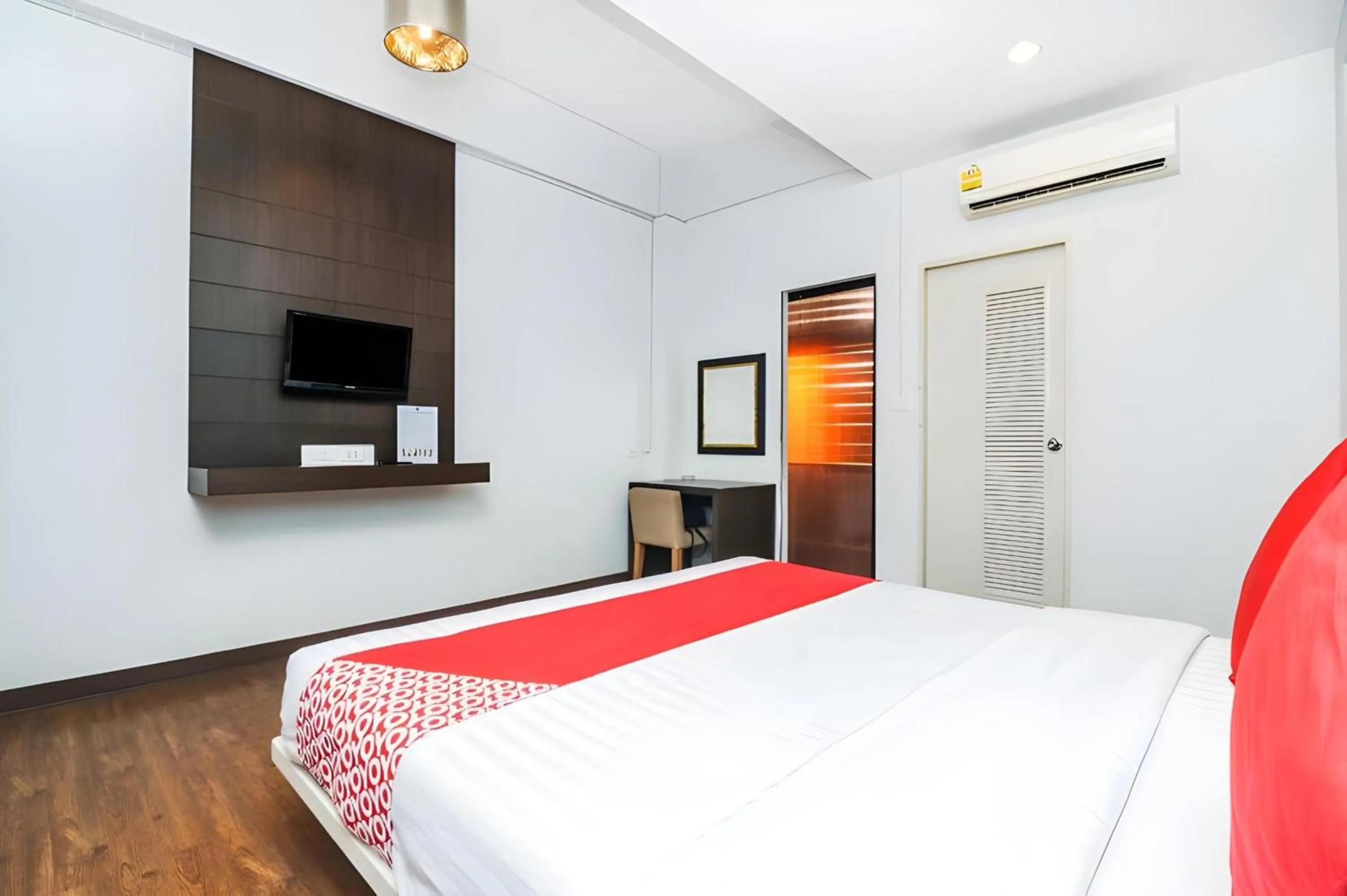 Bedroom, Bed in King One Suvarnabhumi