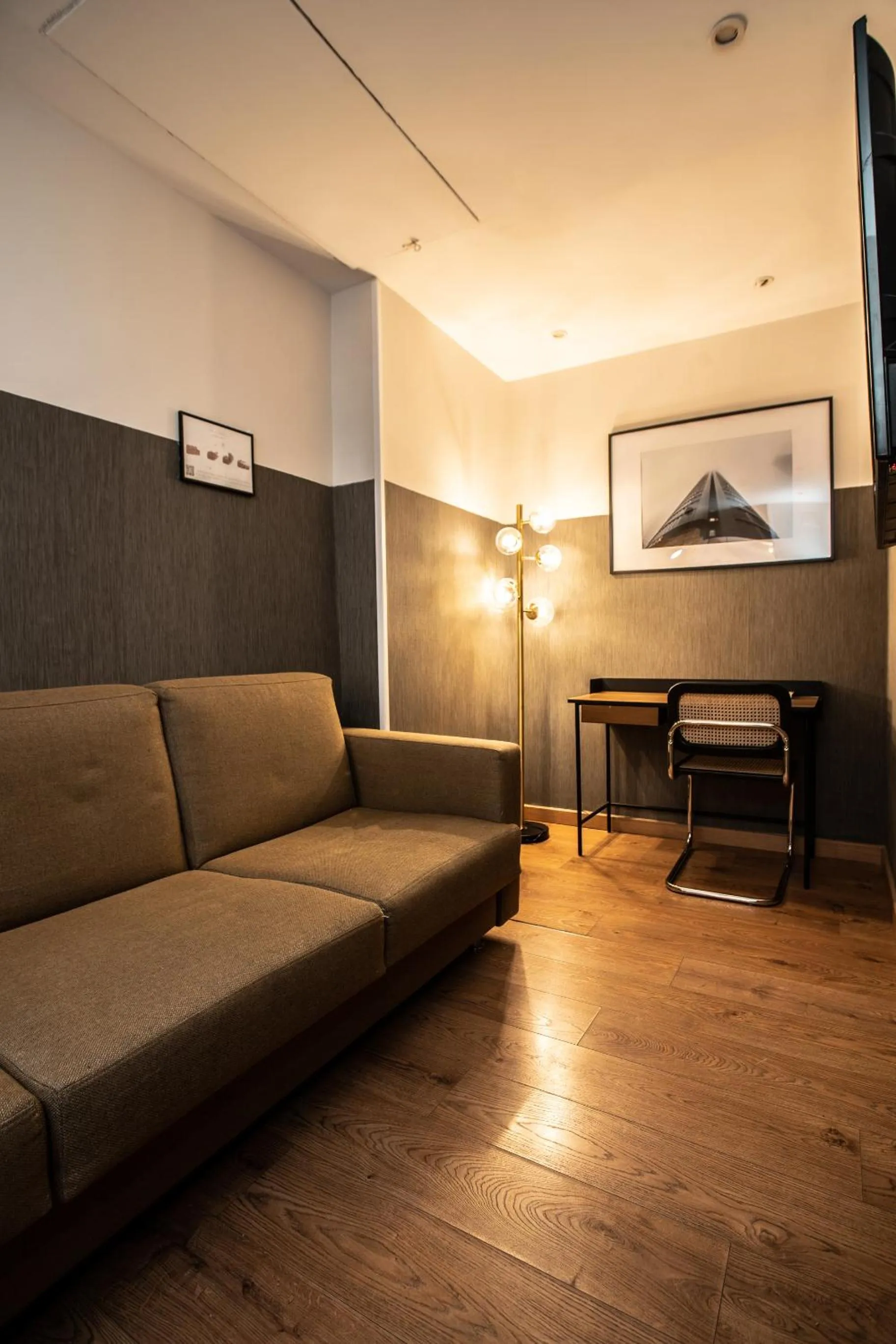 Living room in SUITES YOU Zinc