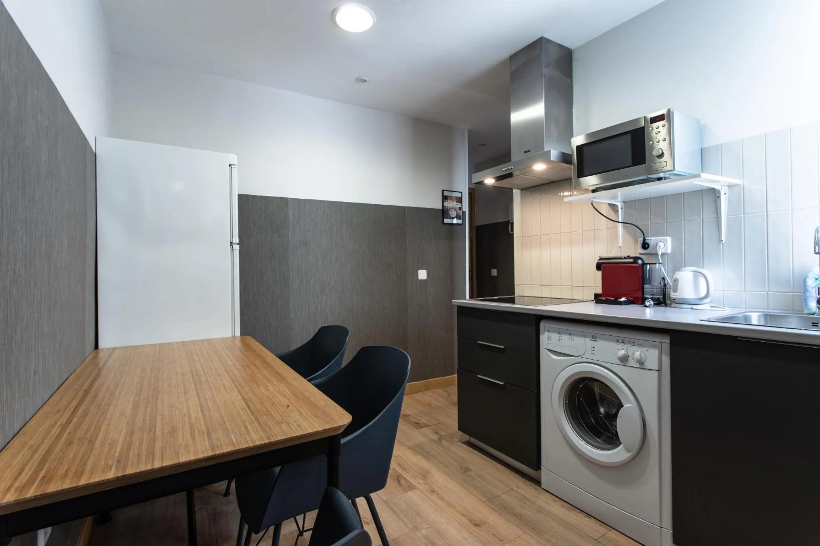 kitchen in SUITES YOU Zinc