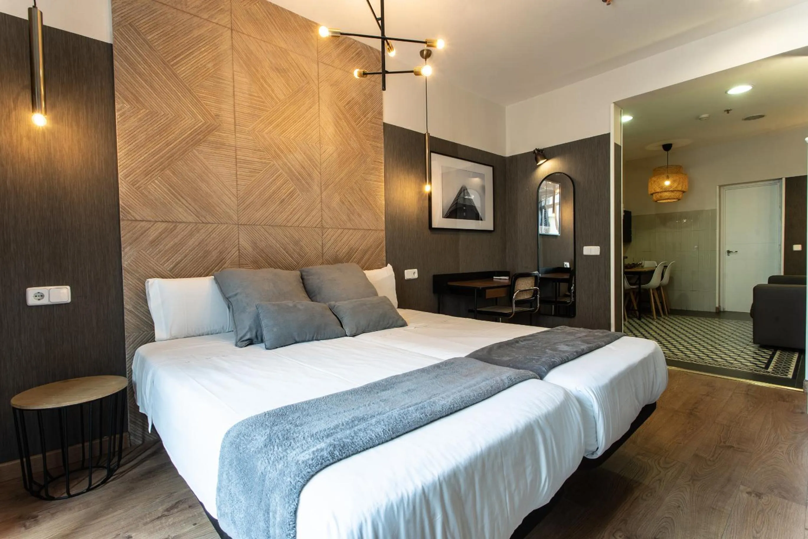 Bed in SUITES YOU Zinc