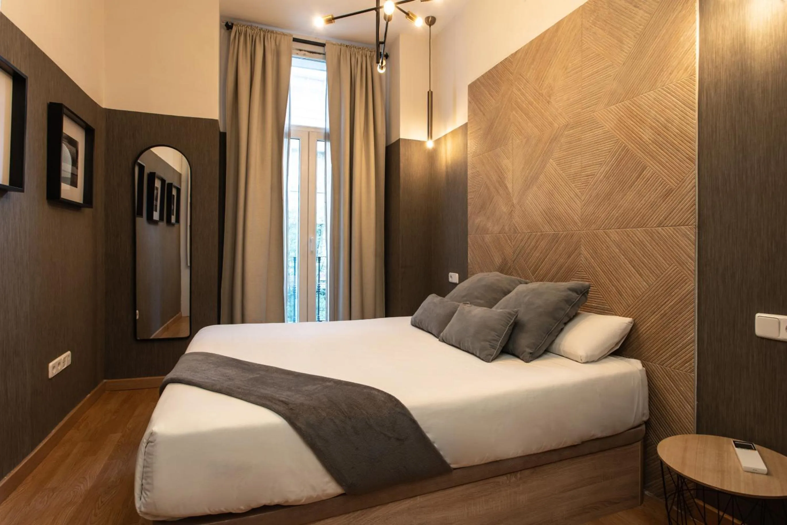 Bedroom, Bed in SUITES YOU Zinc