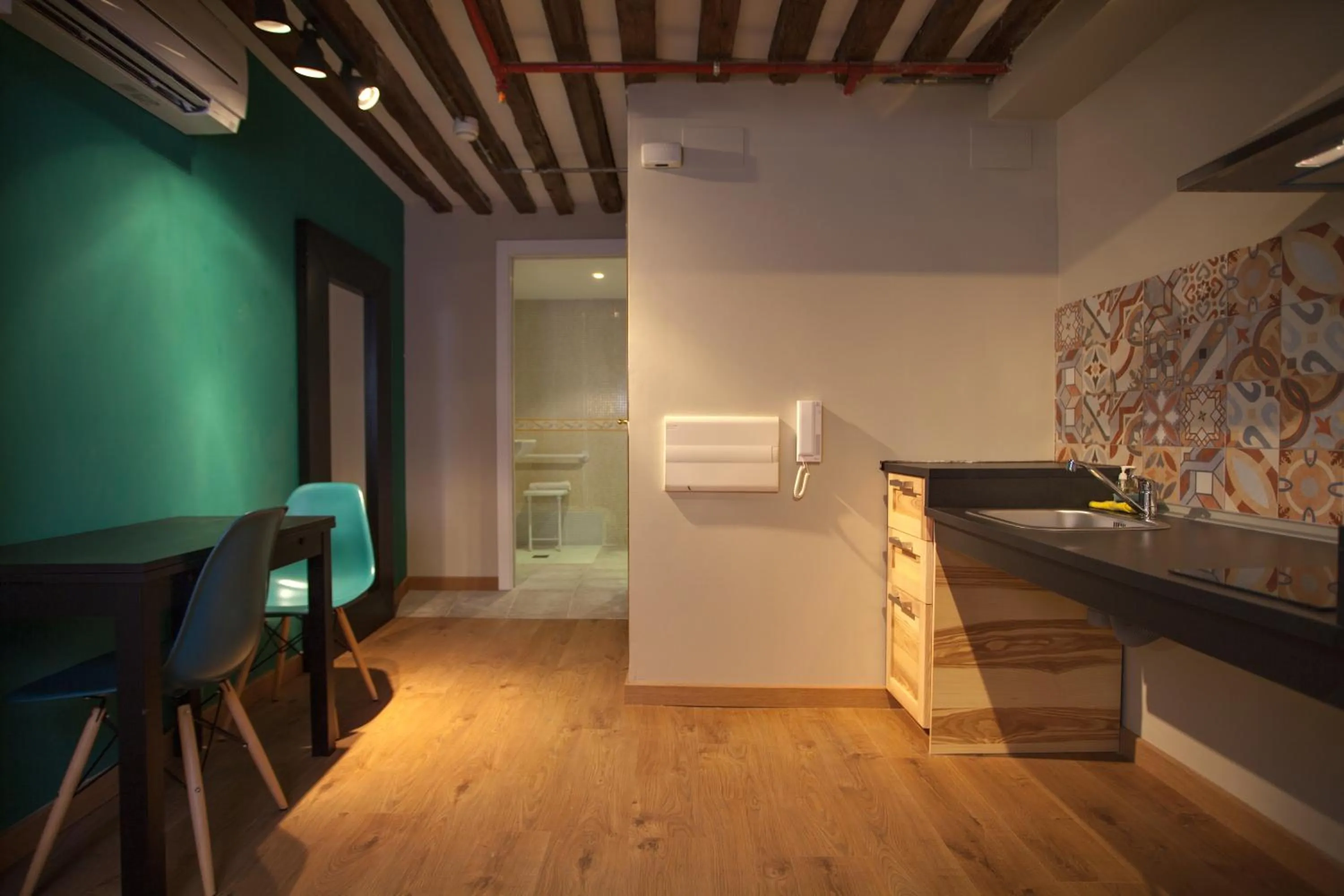 Kitchen or kitchenette in SUITES YOU Zinc