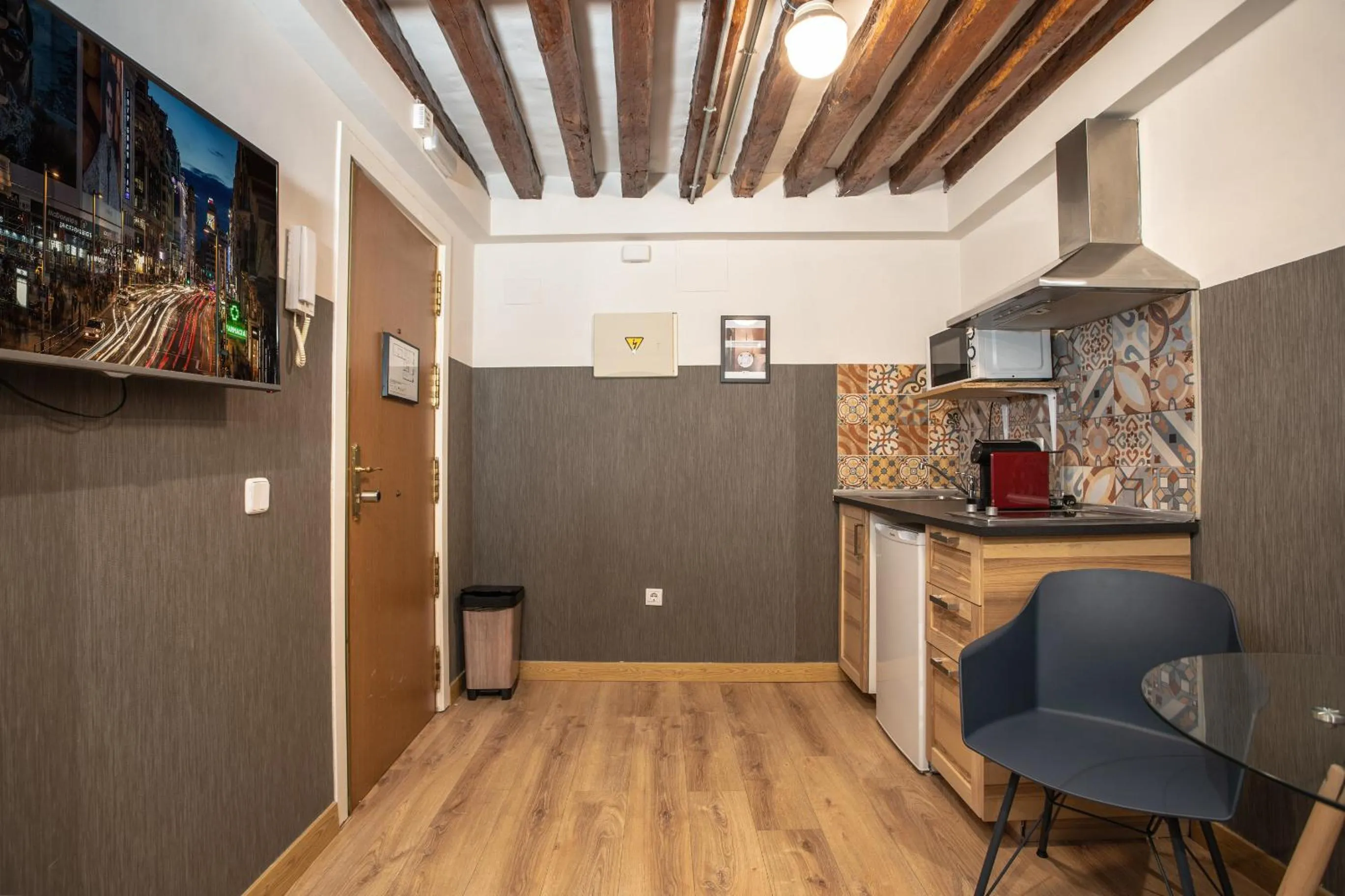 kitchen in SUITES YOU Zinc