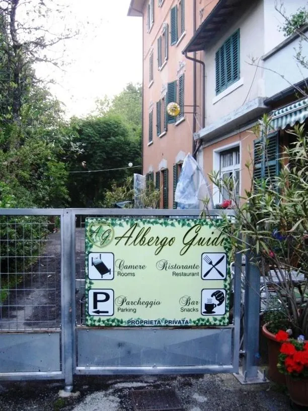 Facade/entrance in Albergo Ristorante Guidi