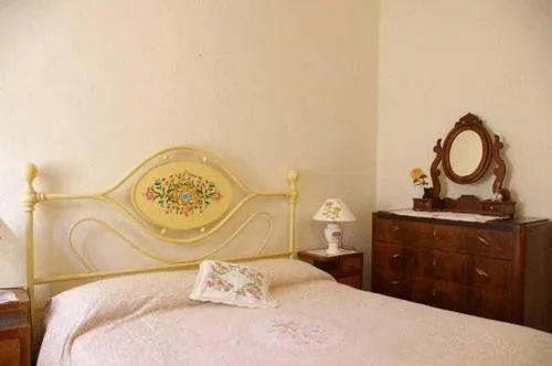 Bedroom, Bed in Albergo Ristorante Guidi