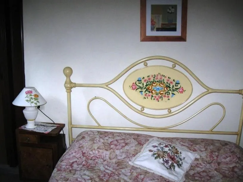 Bed in Albergo Ristorante Guidi