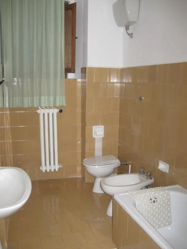 Decorative detail in Albergo Ristorante Guidi